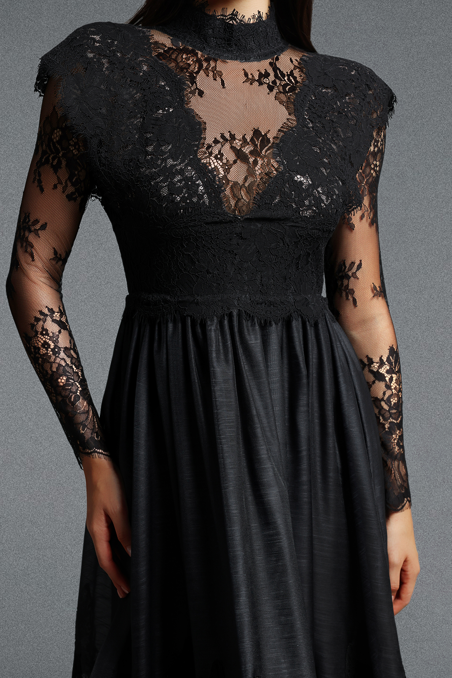 Tate Long Sleeves Lace Midi Dress - Black