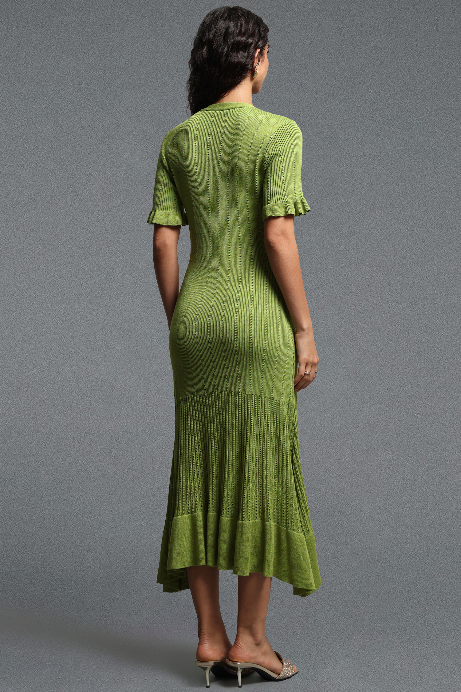 Lala Vintage Contour Short Sleeve Ruffle Knit Maxi Dress