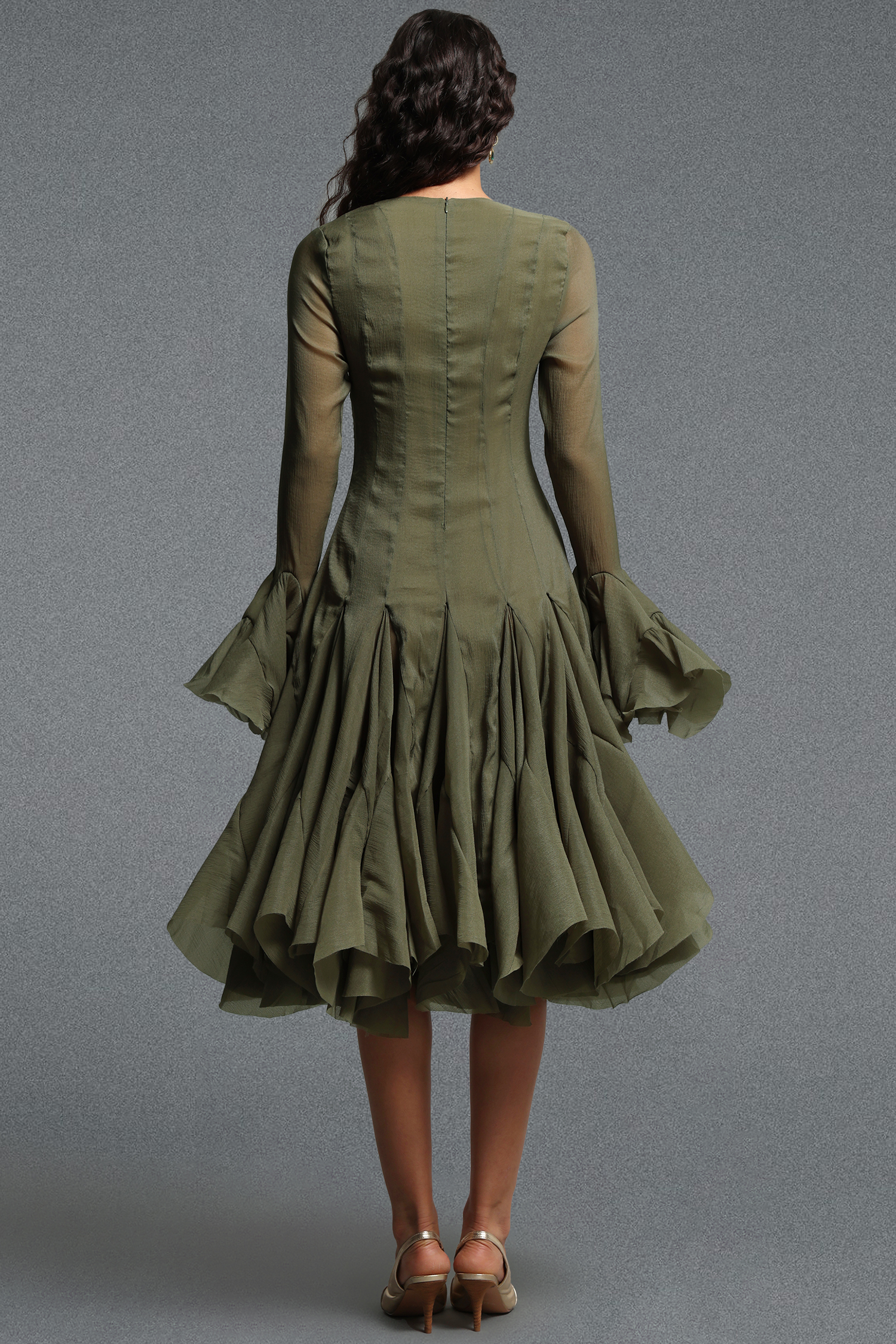 Winnie Long Sleeves Folds Green Midi Dress