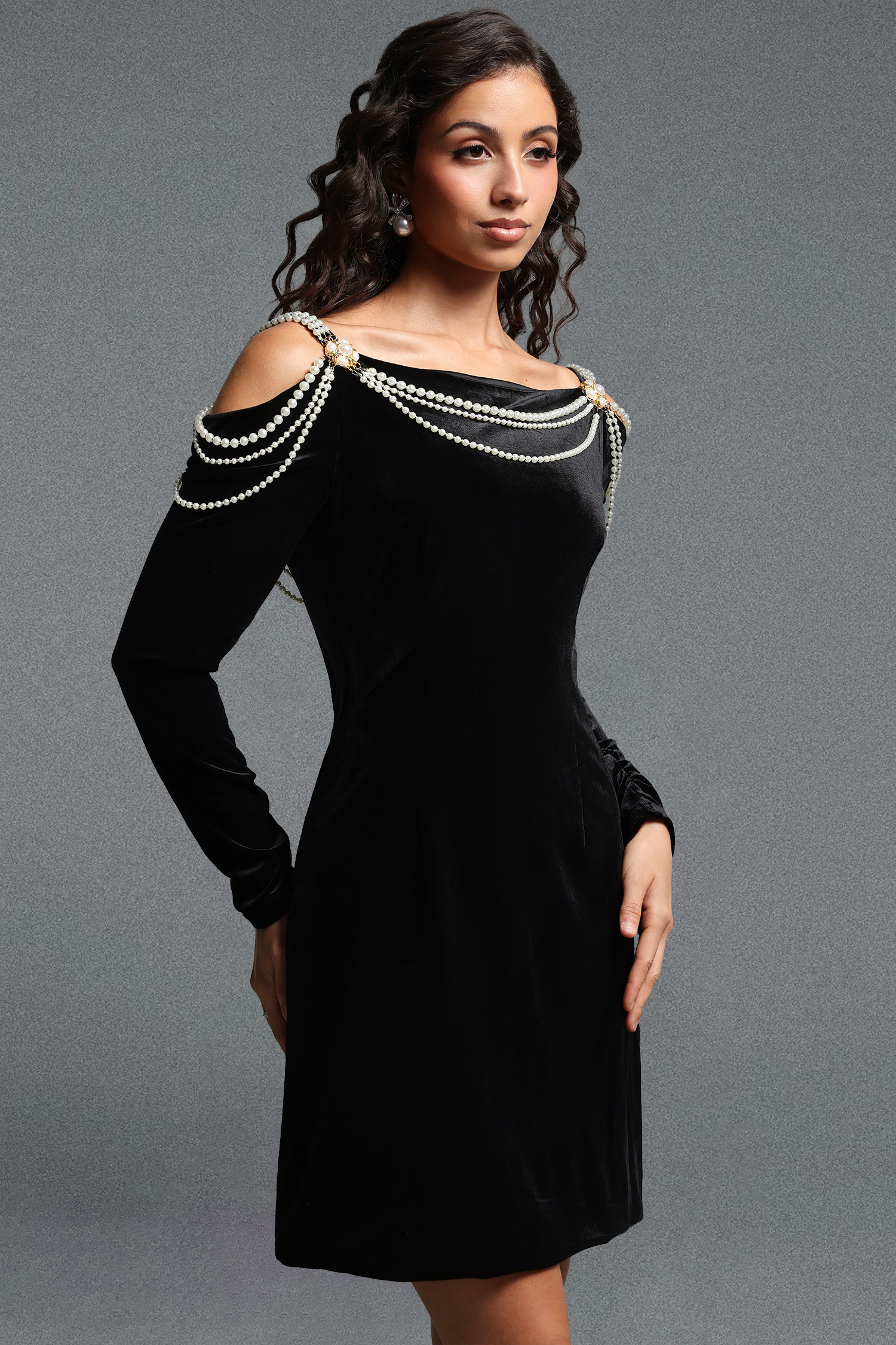 Dolcie Vintage Tailored Long Sleeve Pearl Chain Mini Dress