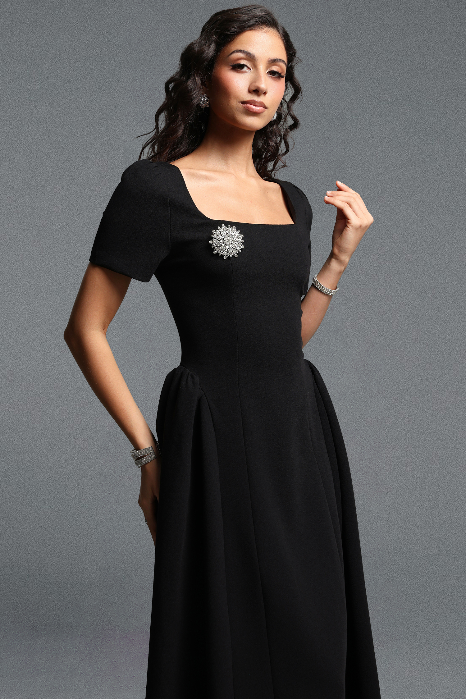 Verza Elegant Tailored Short Sleeve Rhinestone Woven Black Maxi Dress