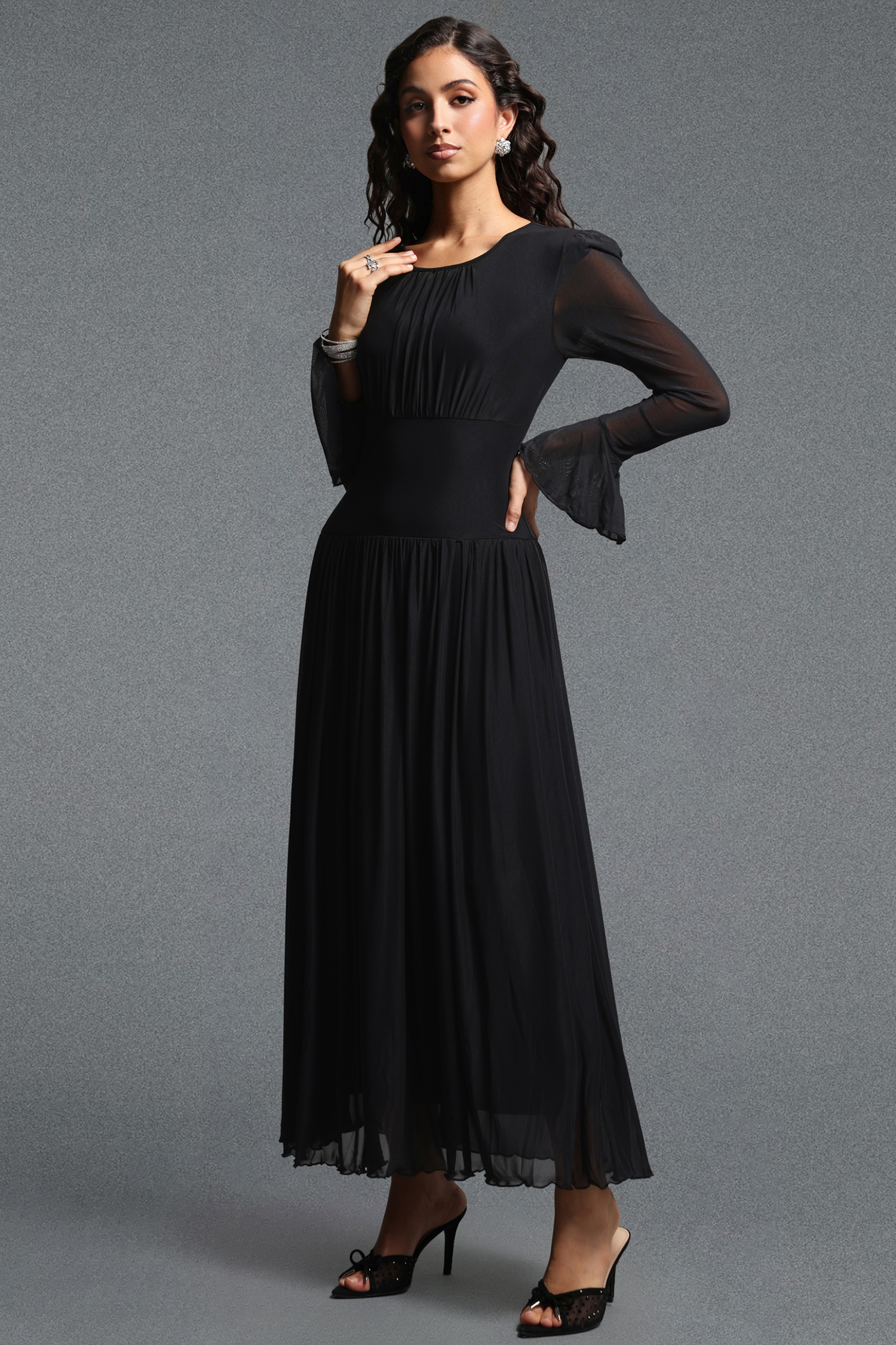 Kyra Classic Flowy Round Neck Long Sleeve Chiffon Maxi Dress