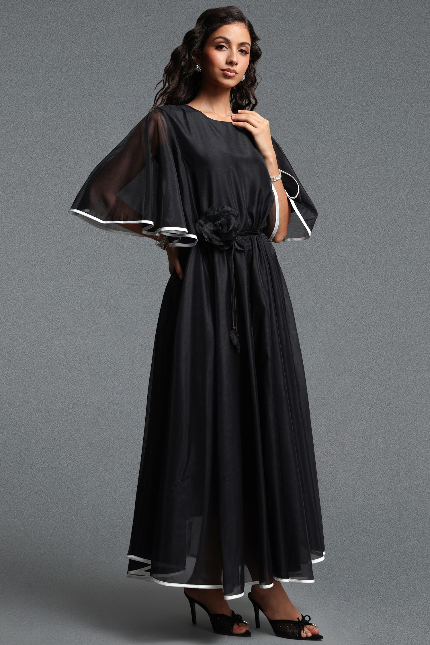 Ivy Resort Flowy Round Neck Short Sleeve Floral Woven Black Maxi Dress