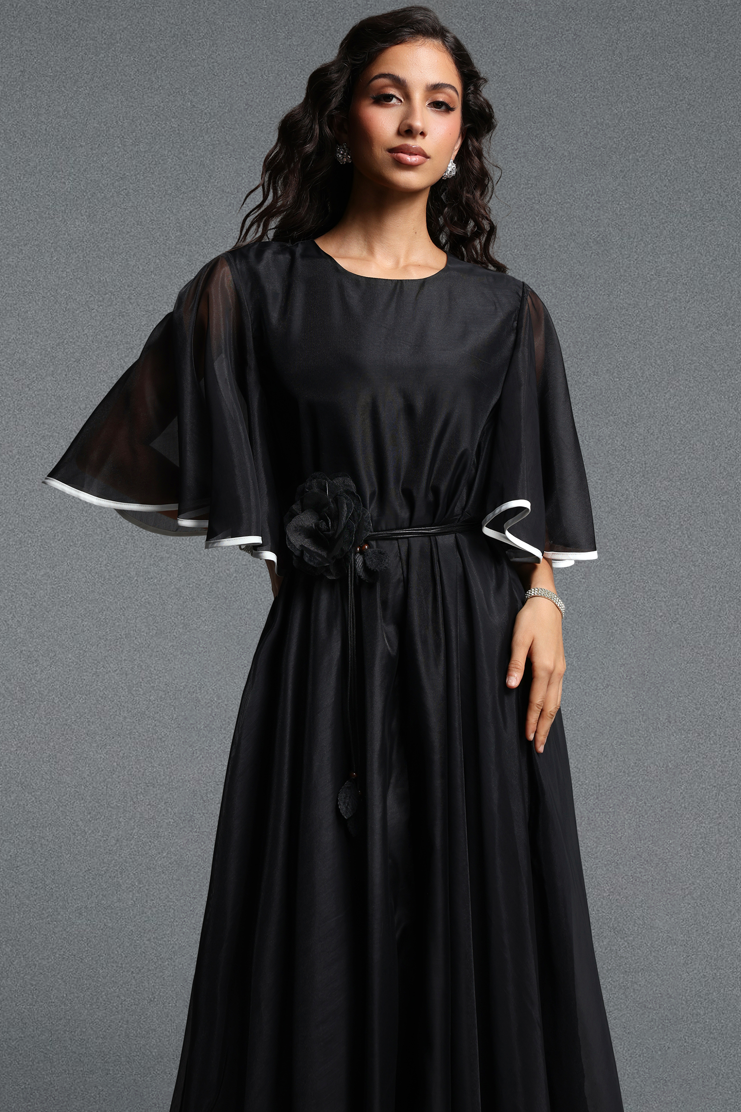 Ivy Resort Flowy Round Neck Short Sleeve Floral Woven Black Maxi Dress