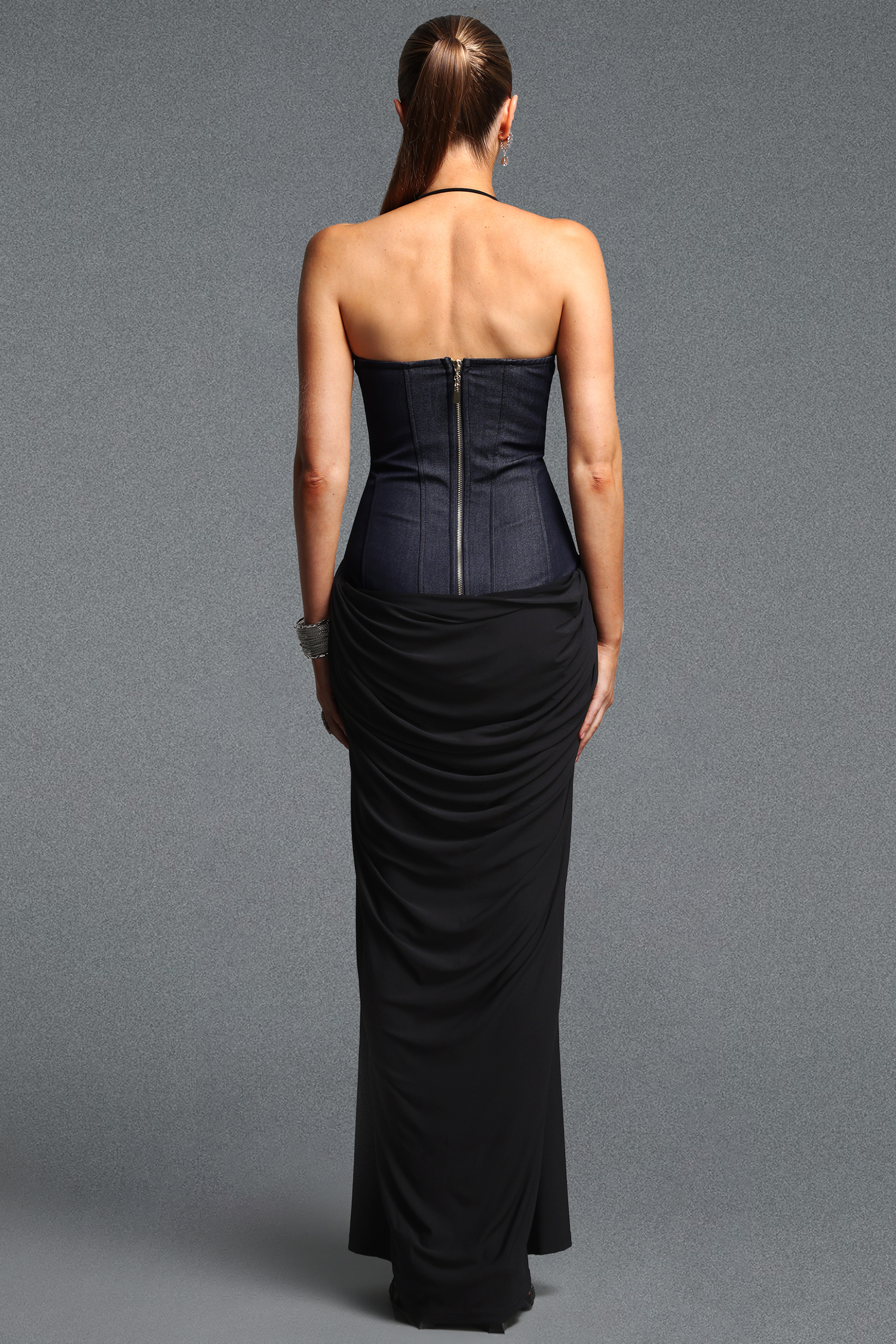 Siayh Modern Halter V Neck Color Block Black Maxi Dress