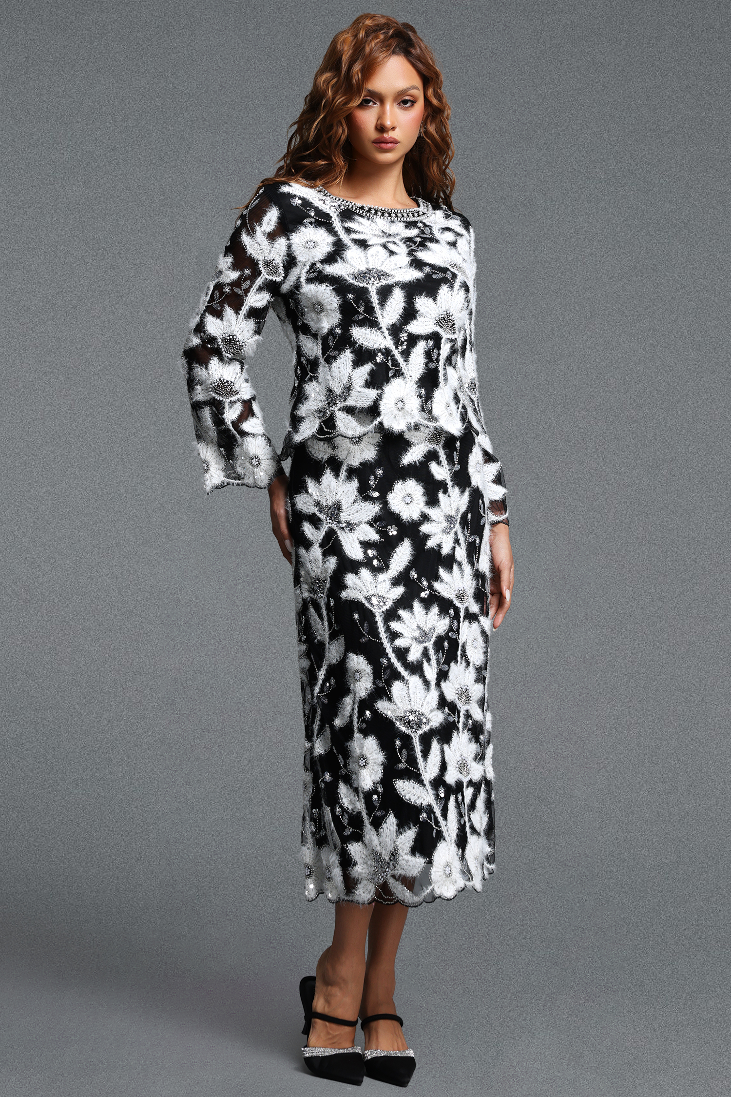 Sami Elegant Round Neck Long Sleeve Embroidered Sequined Floral Flocked Top
