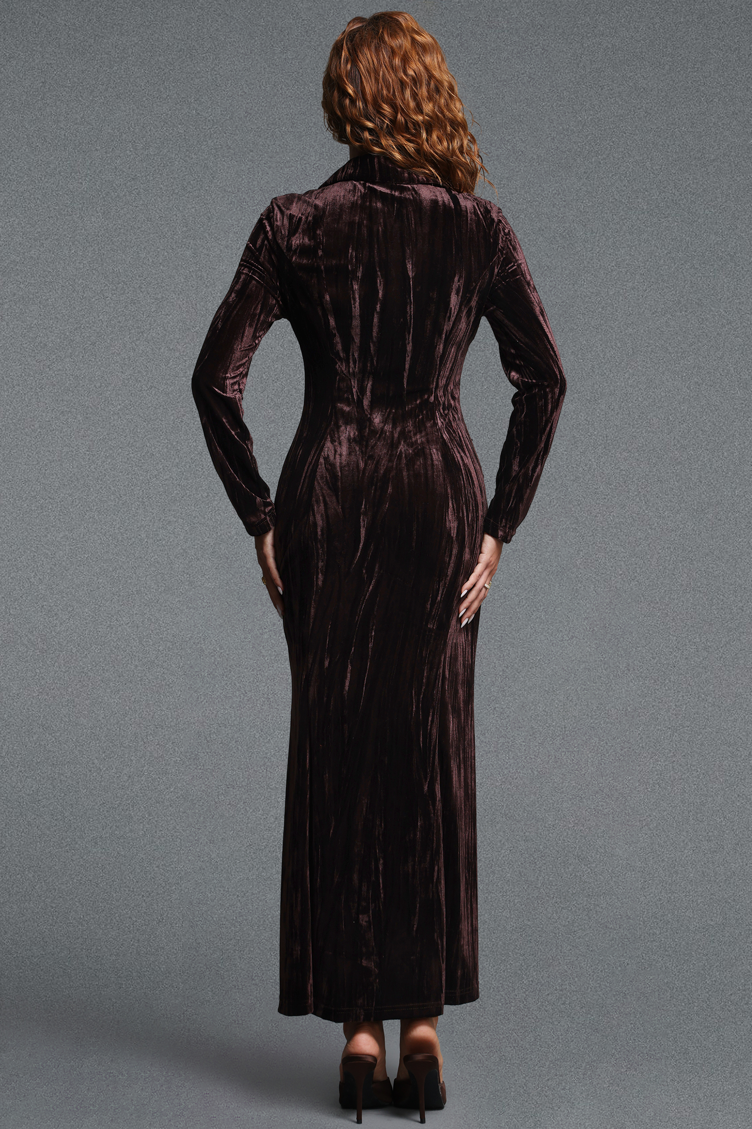 Naomi Elegant Contour Long Sleeve Ruched Velvet Maxi Dress