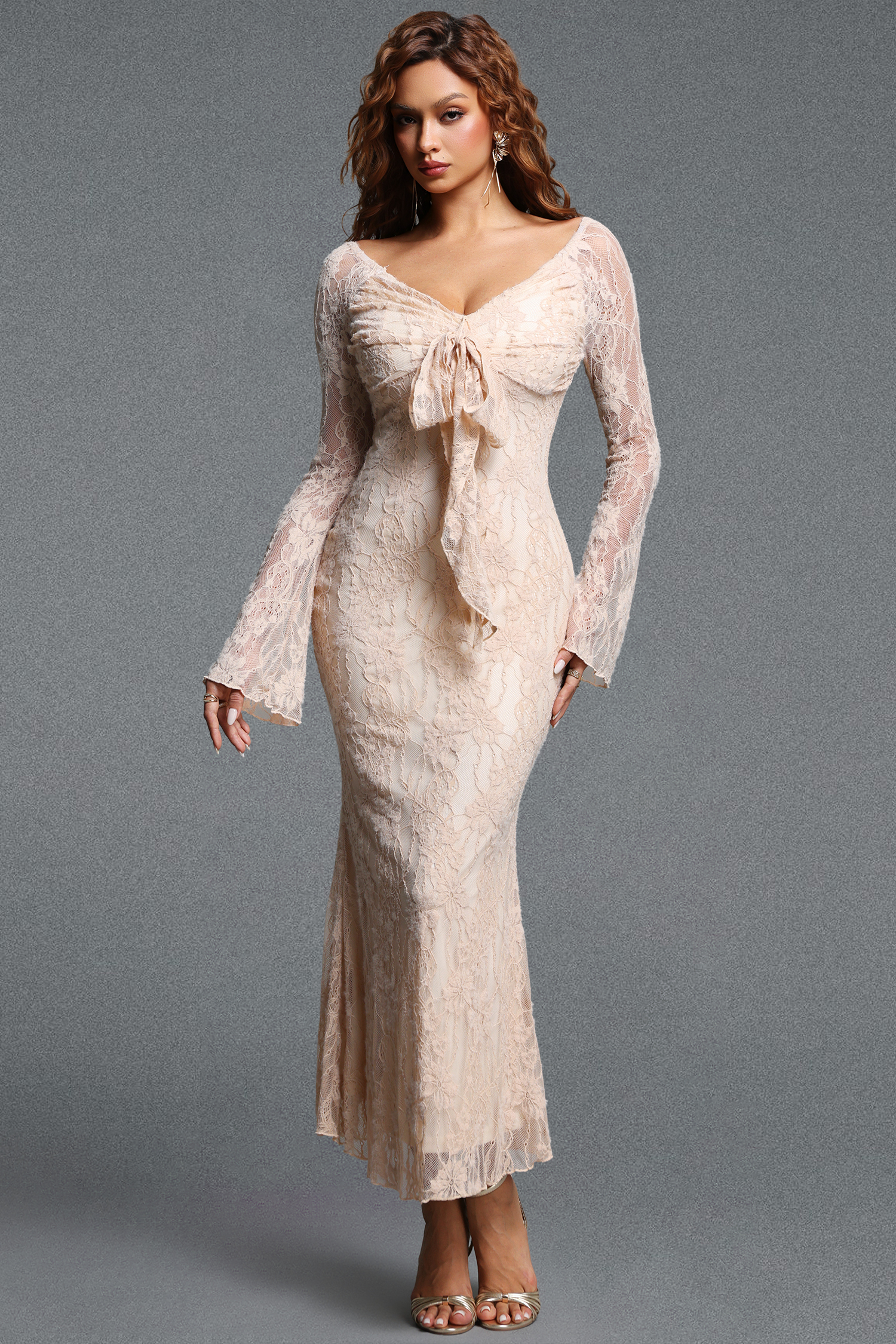 Erryn Romantic Contour V-Neck Long Sleeve Bow Tie Lace Maxi Dress