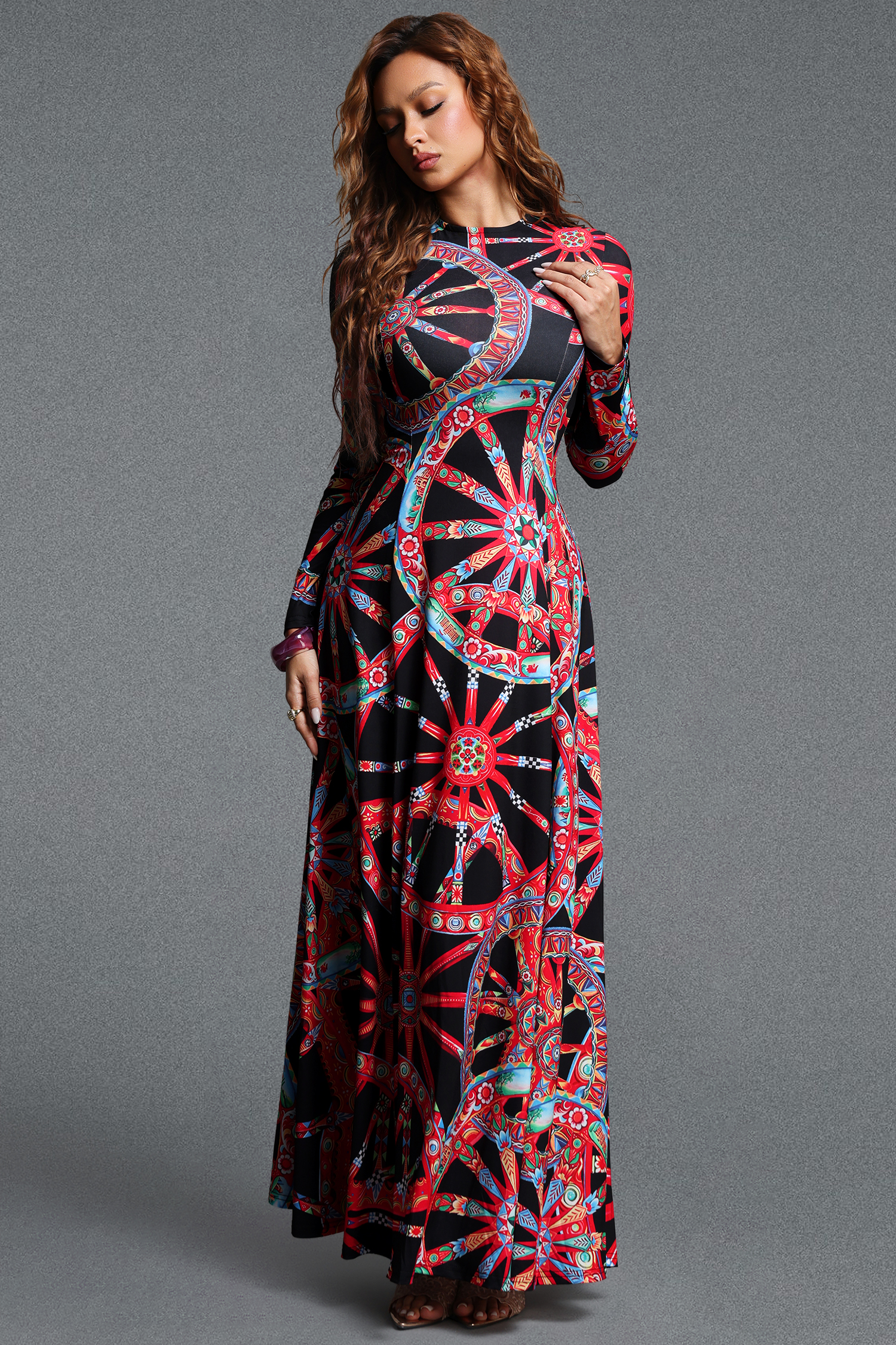 Hainsley Chic Contour Round Neck Long Sleeve Print Woven Maxi Dress