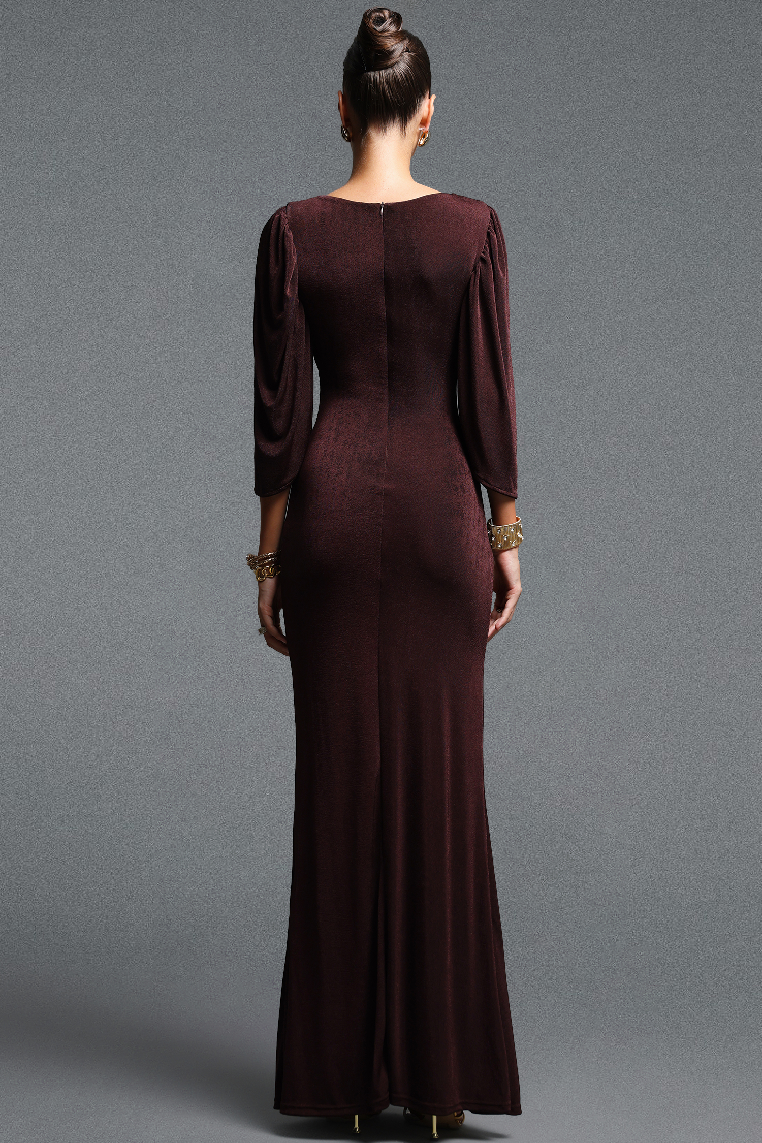 Quany Elegant Contour Long Sleeve Ruched Knit Maxi Dress