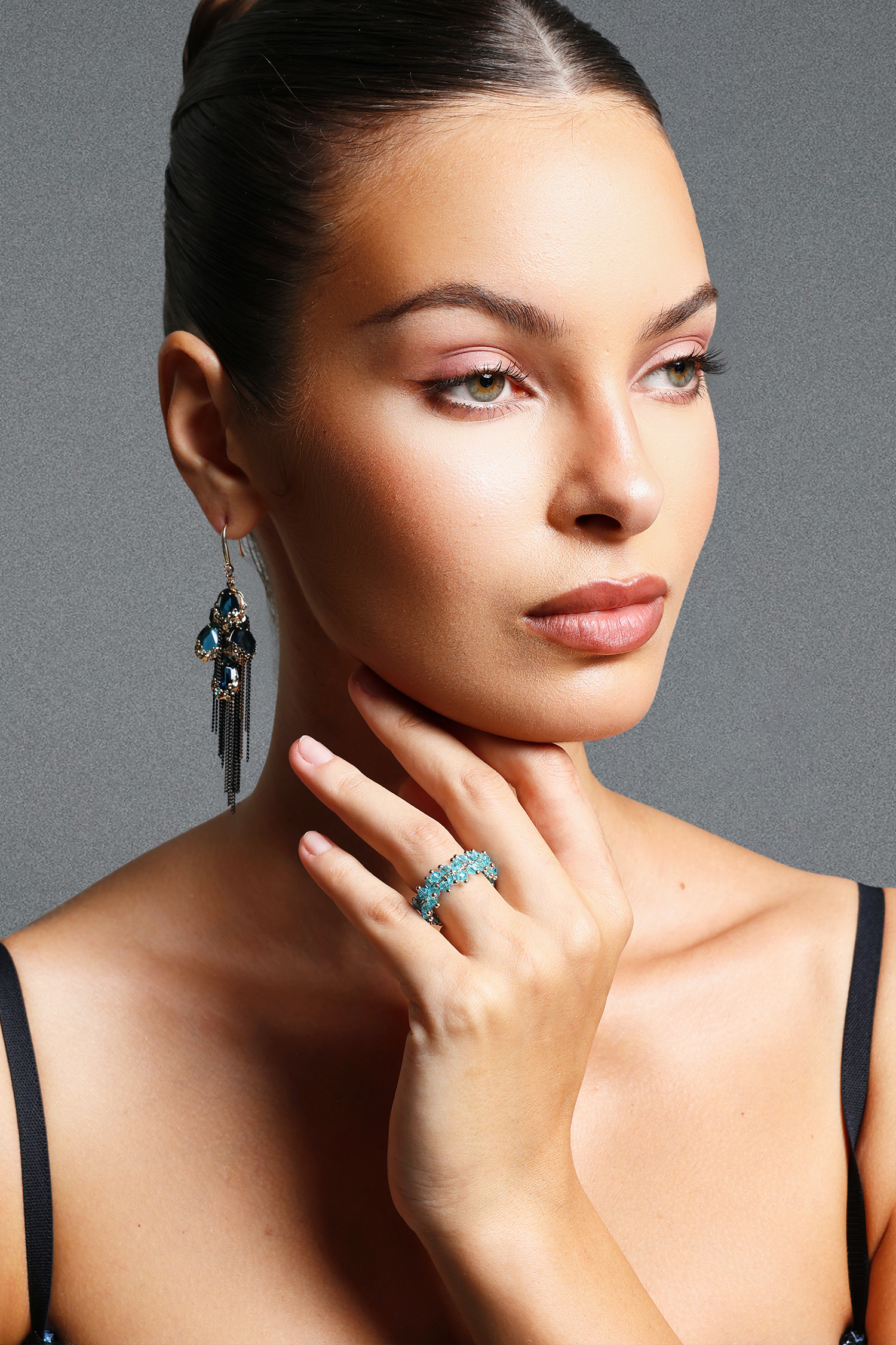 Kuhany Gorgeous Narrow  Rhinestone Ring