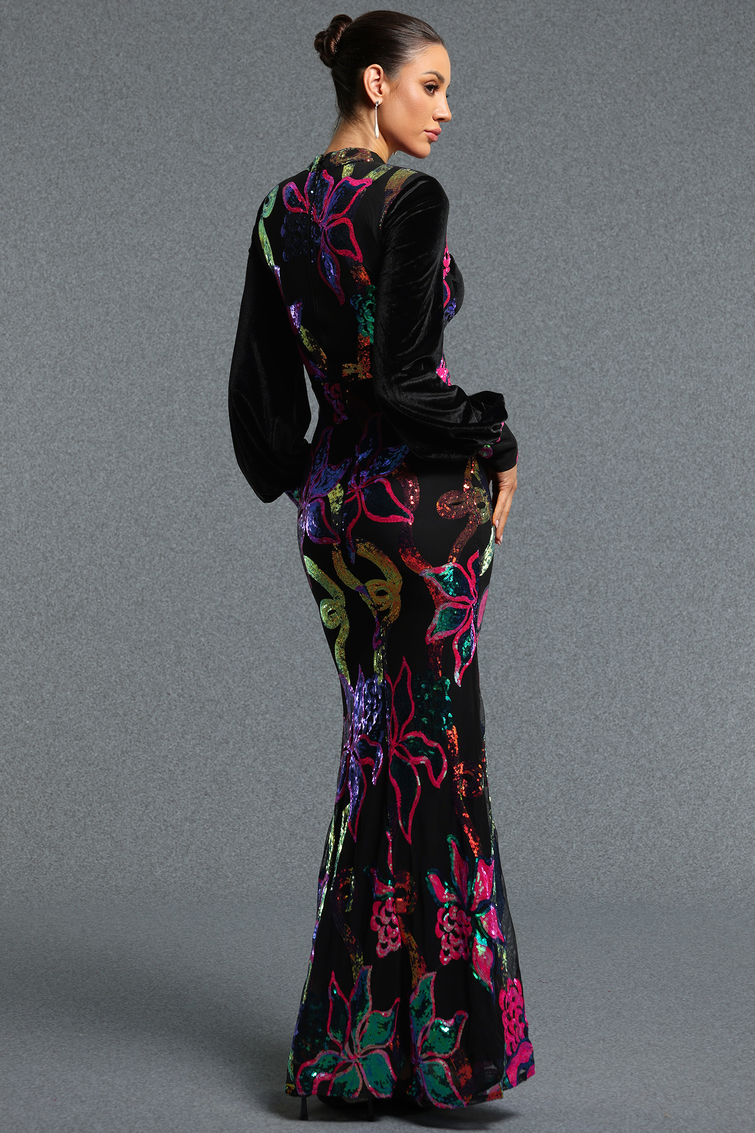 Sareka Elegant Contour Cut Out Neck Long Sleeve Floral Sequin Maxi Dress
