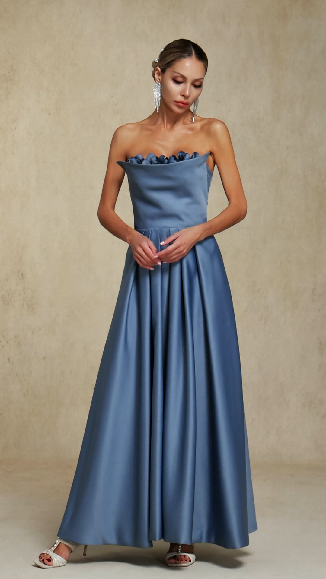 Elysande Strapless pleated three-dimensional floral slimming maxi dress