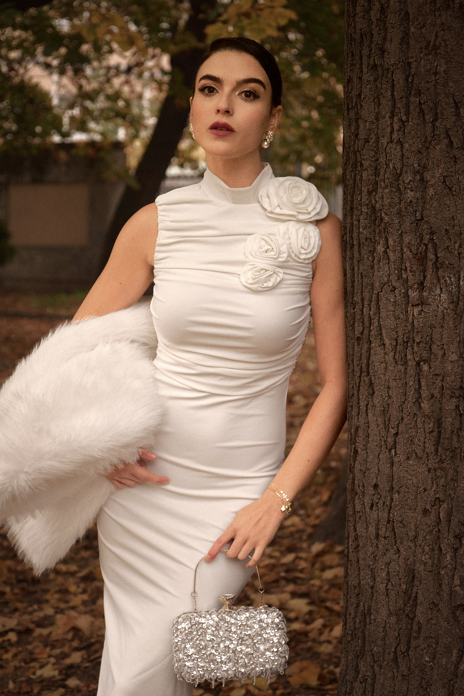 Shaney Flowers Slim Sleeveless Midi Dress