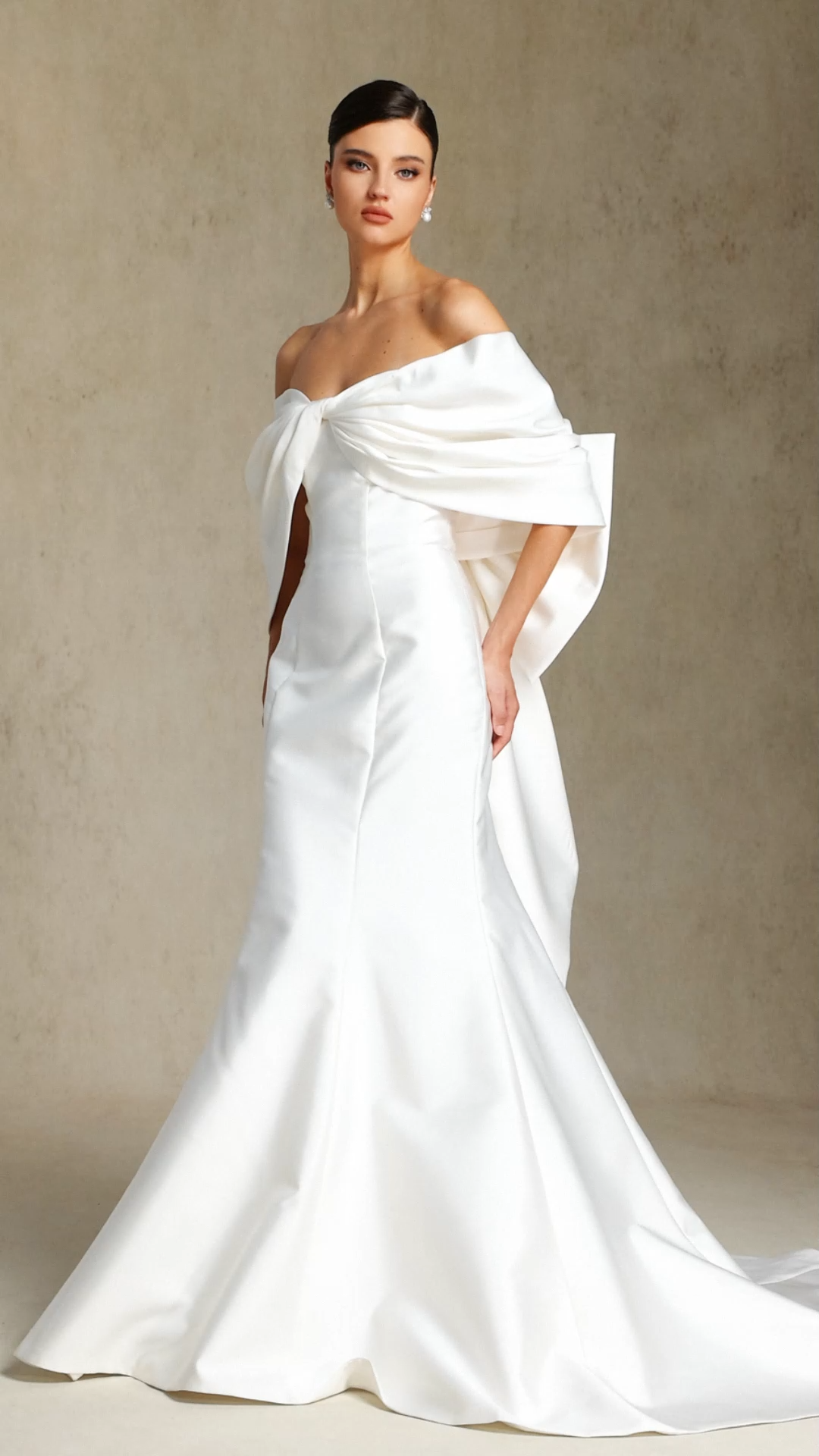 Euen Slimming bow fishtail maxi wedding dress