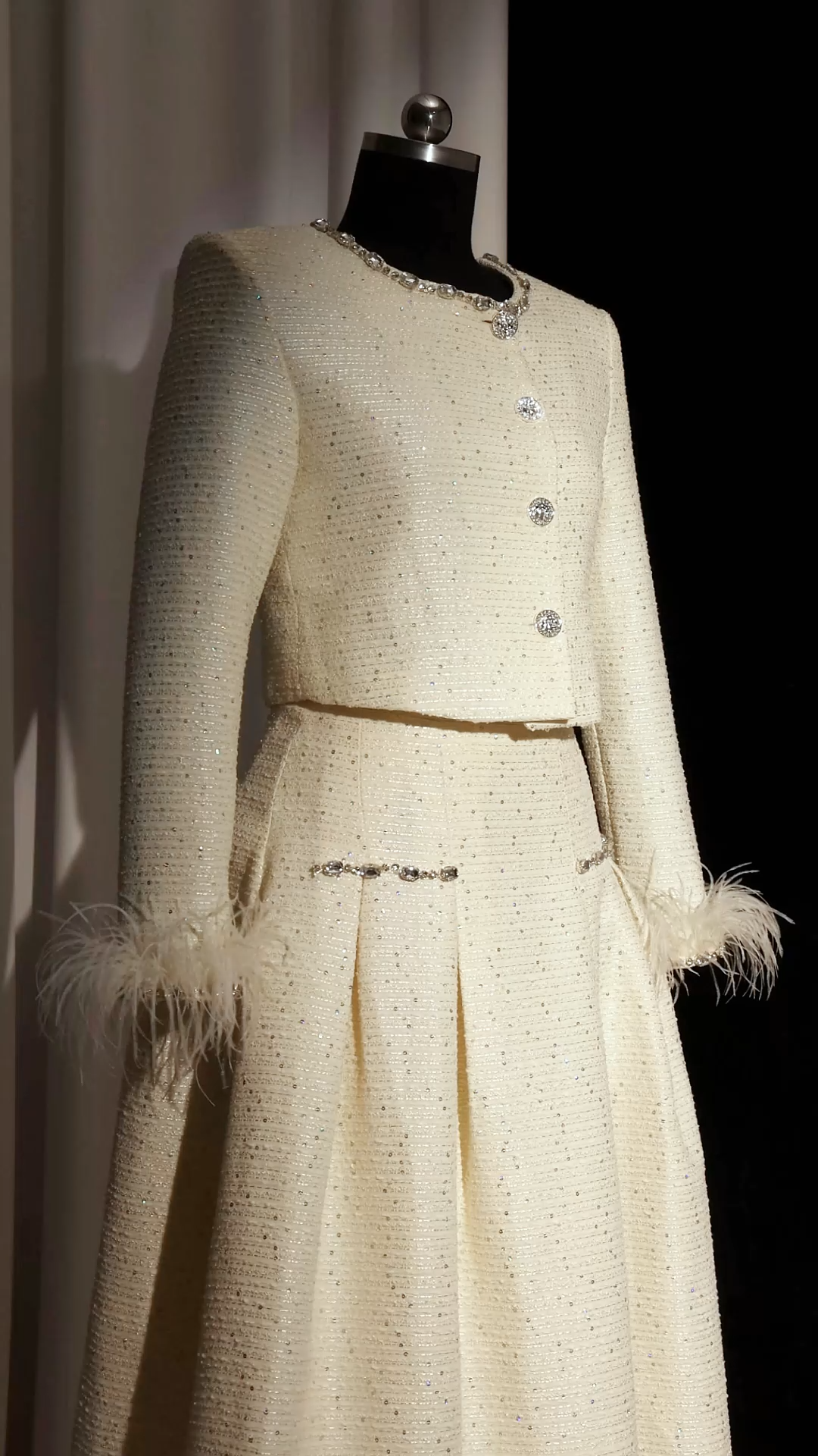 Werko Round Neck Long Sleeves Diamond Artificial Feather Top And Skirt Two-Piece Set