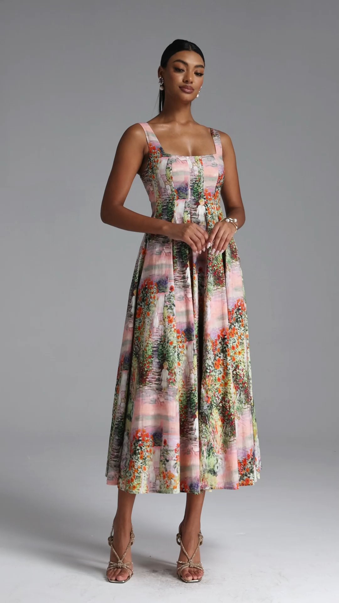 Maliya Classic Tailored Floral Print Maxi Dress