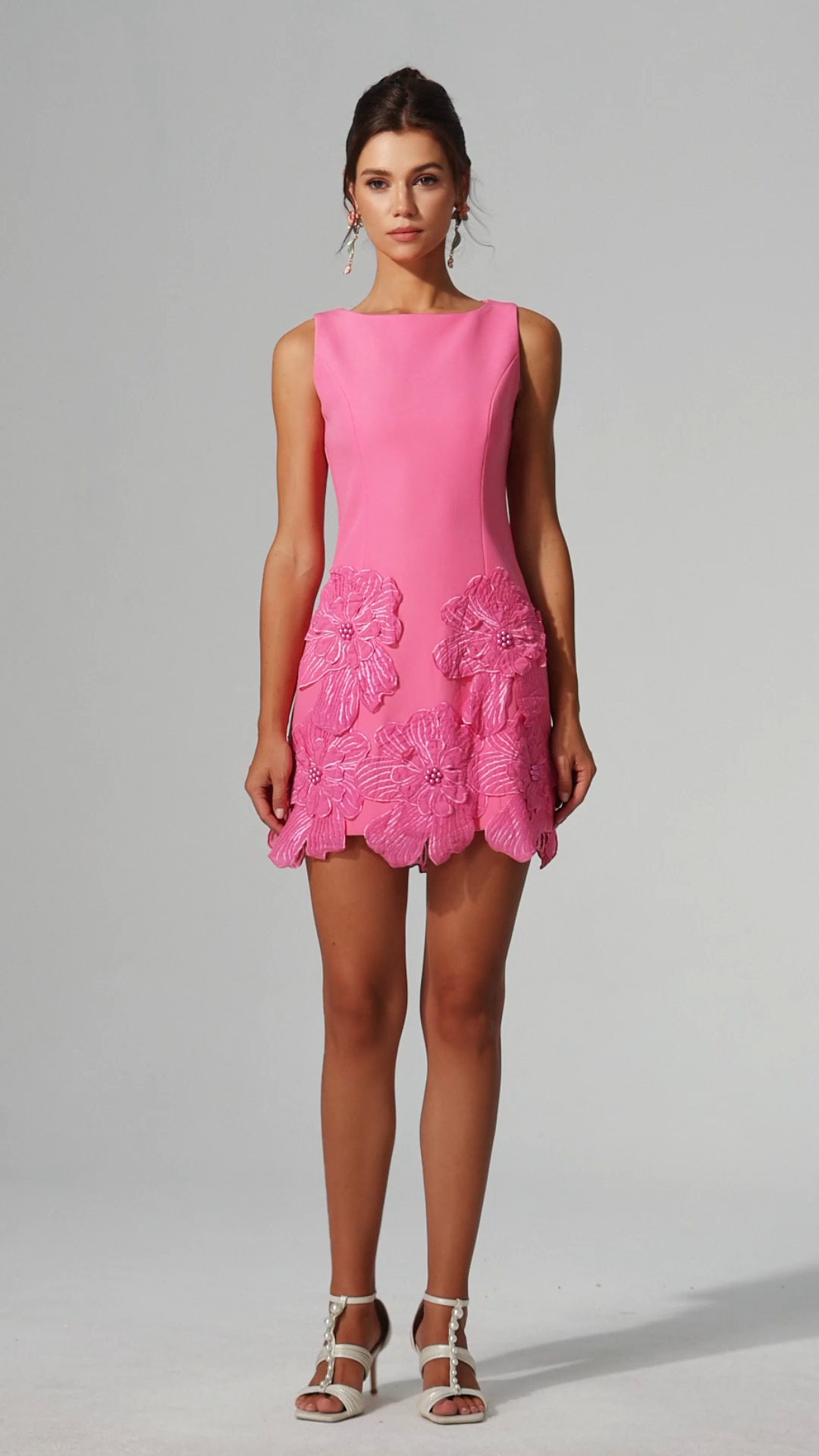 Mona Round Neck Sleeveless Flowers Mini Dress