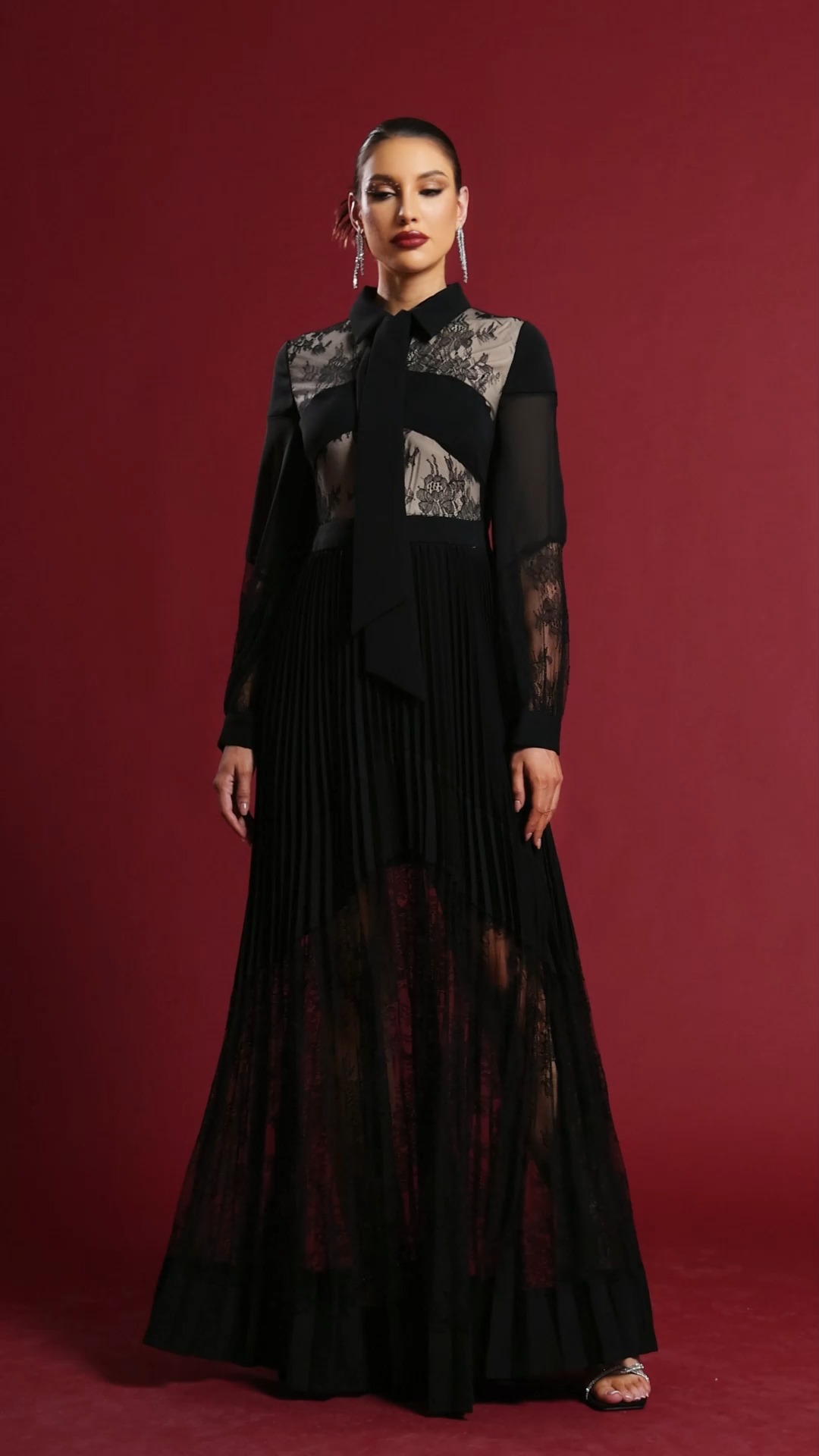 Ellyson Romantic Flowy Long Sleeve Cut out Lace Maxi Dress