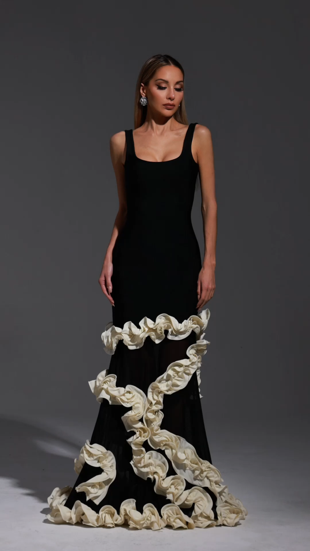 Thyra Sleeveless Lace Trim Bandage Maxi Dress