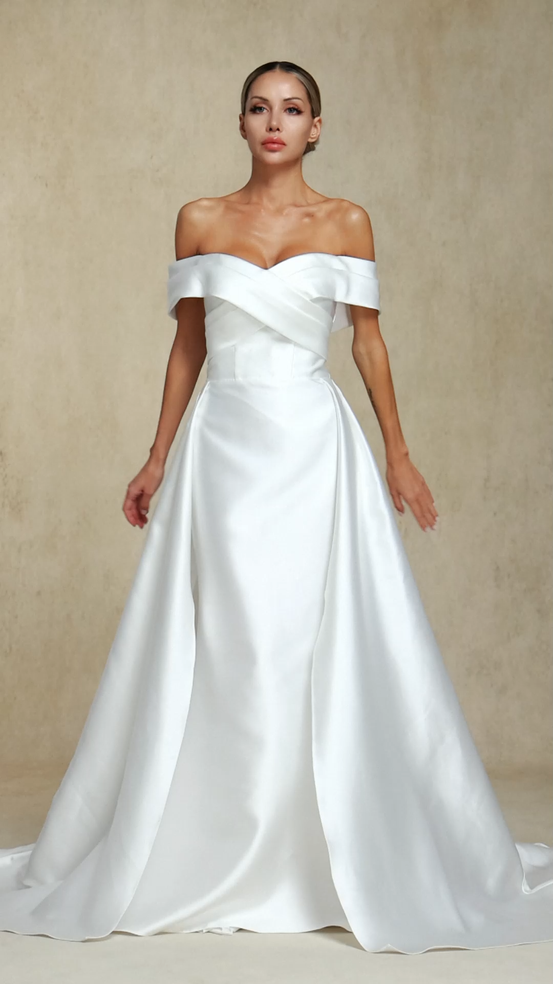 ViayaOff-the-shoulder pleated trailing maxi wedding dress