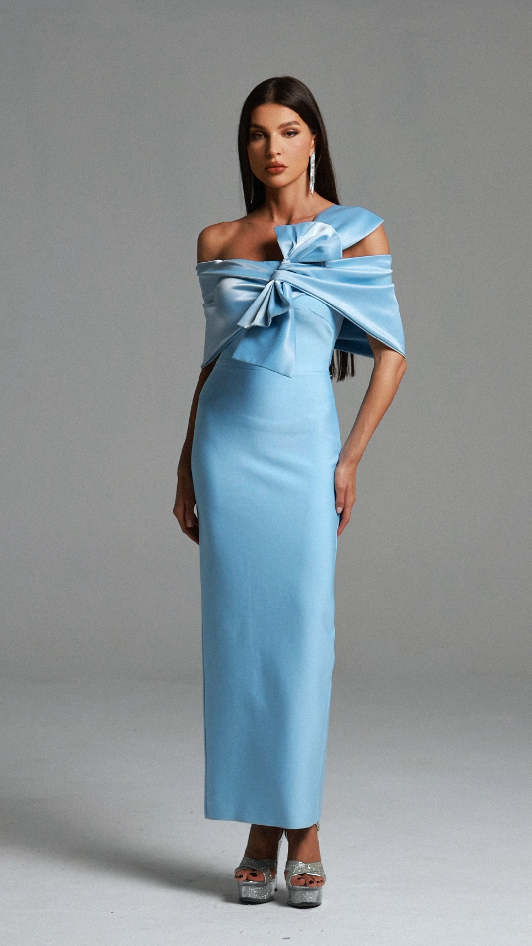 Uara Off-The-Shoulder Bow Bandage Maxi Dress
