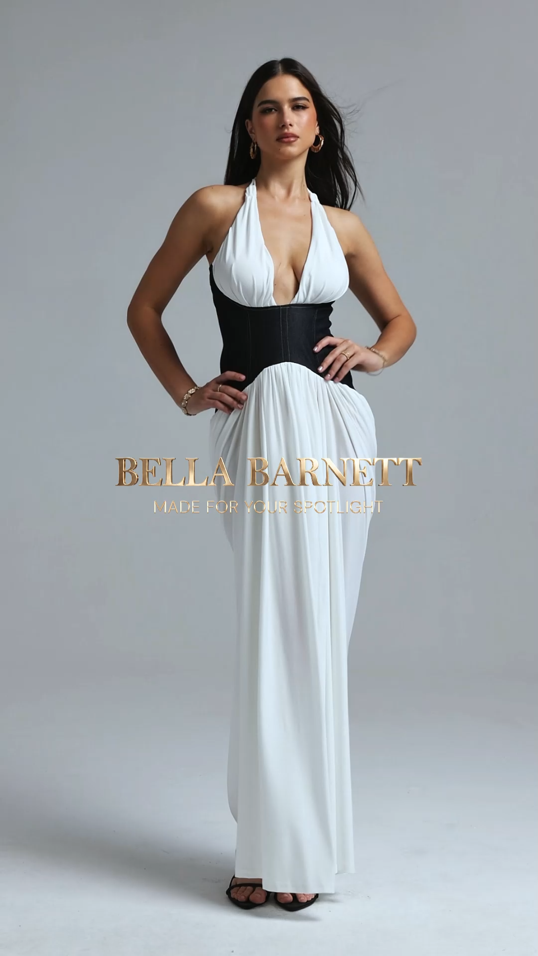 Siayh Modern Halter V Neck Color Block Maxi Dress