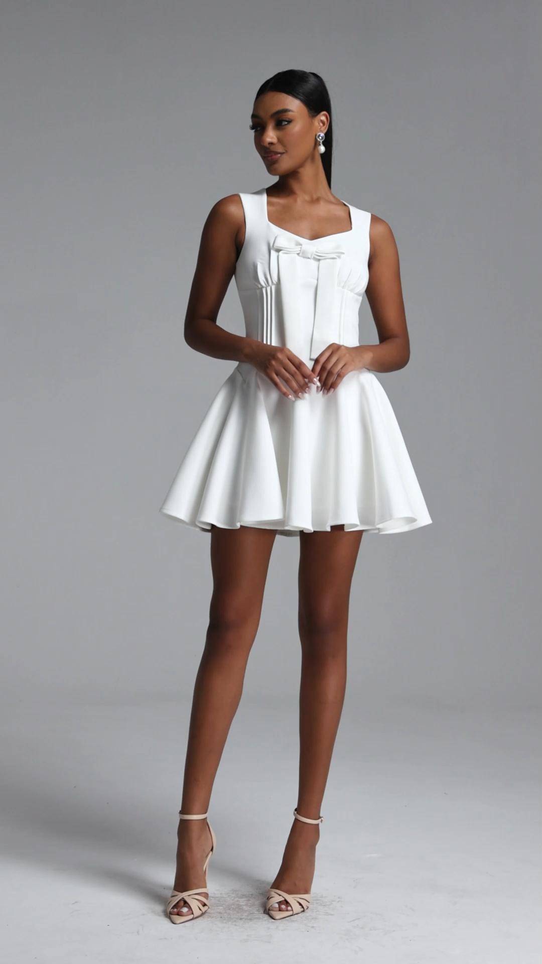 Hutuny Classic Tailored Bow Detailed Pleated Woven Mini Dress