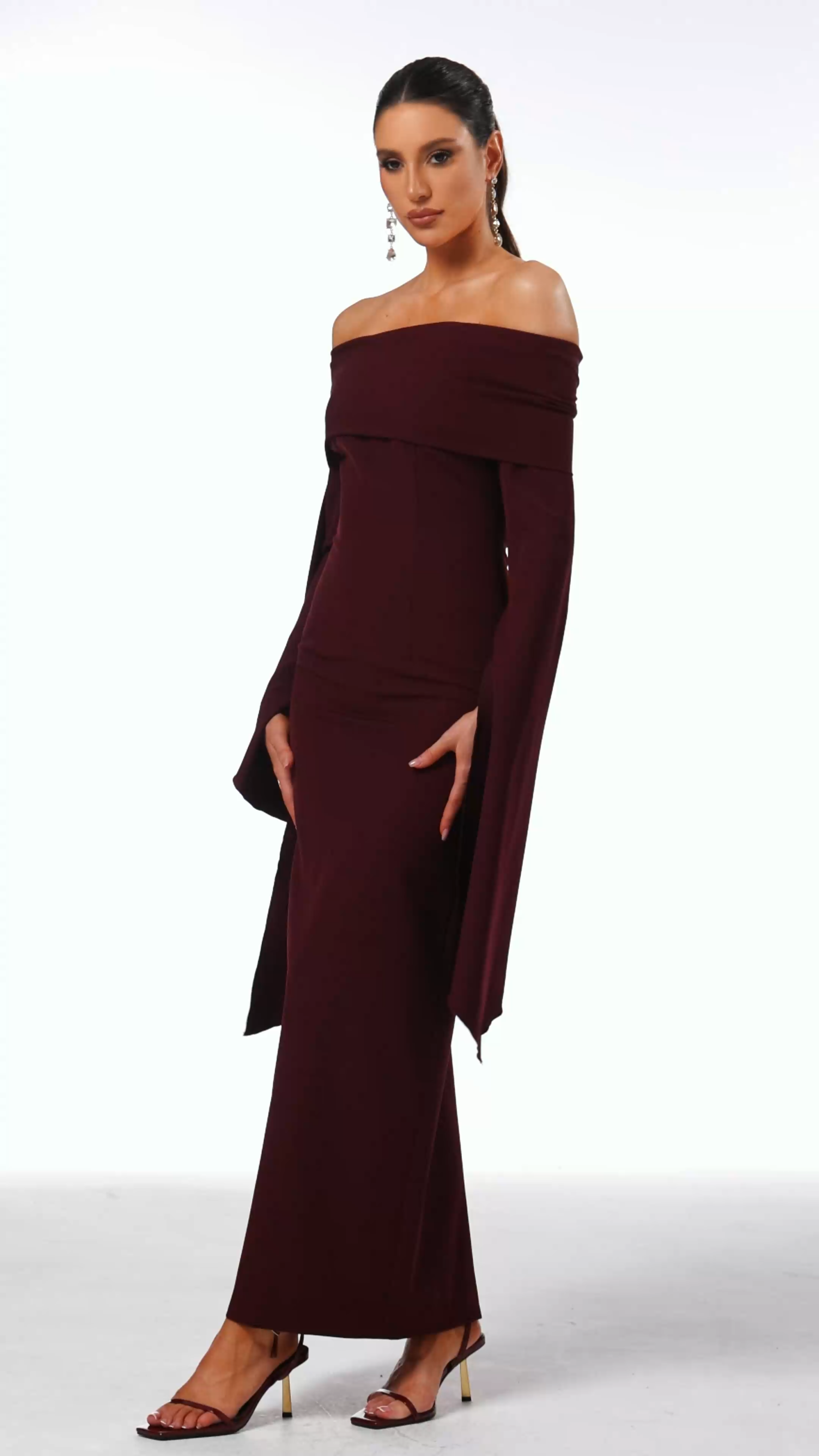 Zaria Off The Shoulder Long Sleeves Maxi Dress