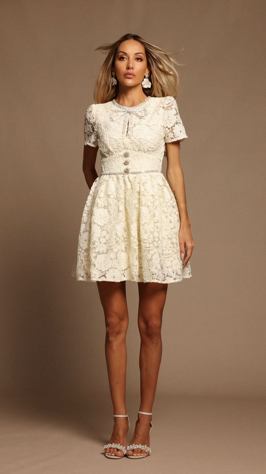 Sukia Short Sleeves Diamond Bowknot Lace Mini Dress