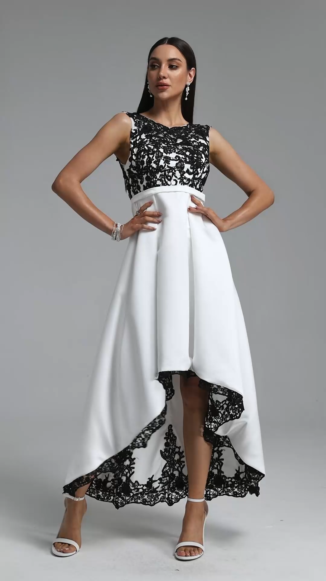 Mayali Elegant Contrast Lace Maxi Dress