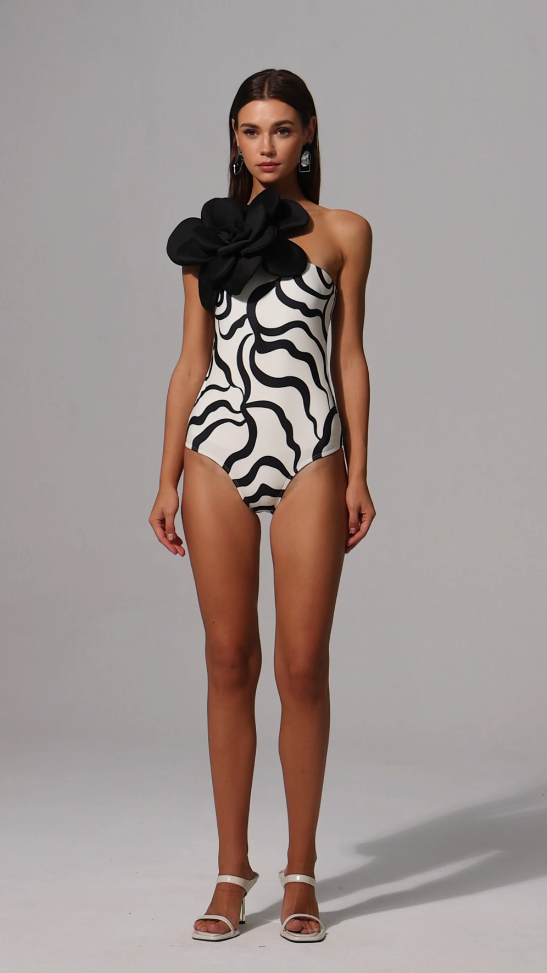 Trosy Sleeveless Flowers Swimsuit