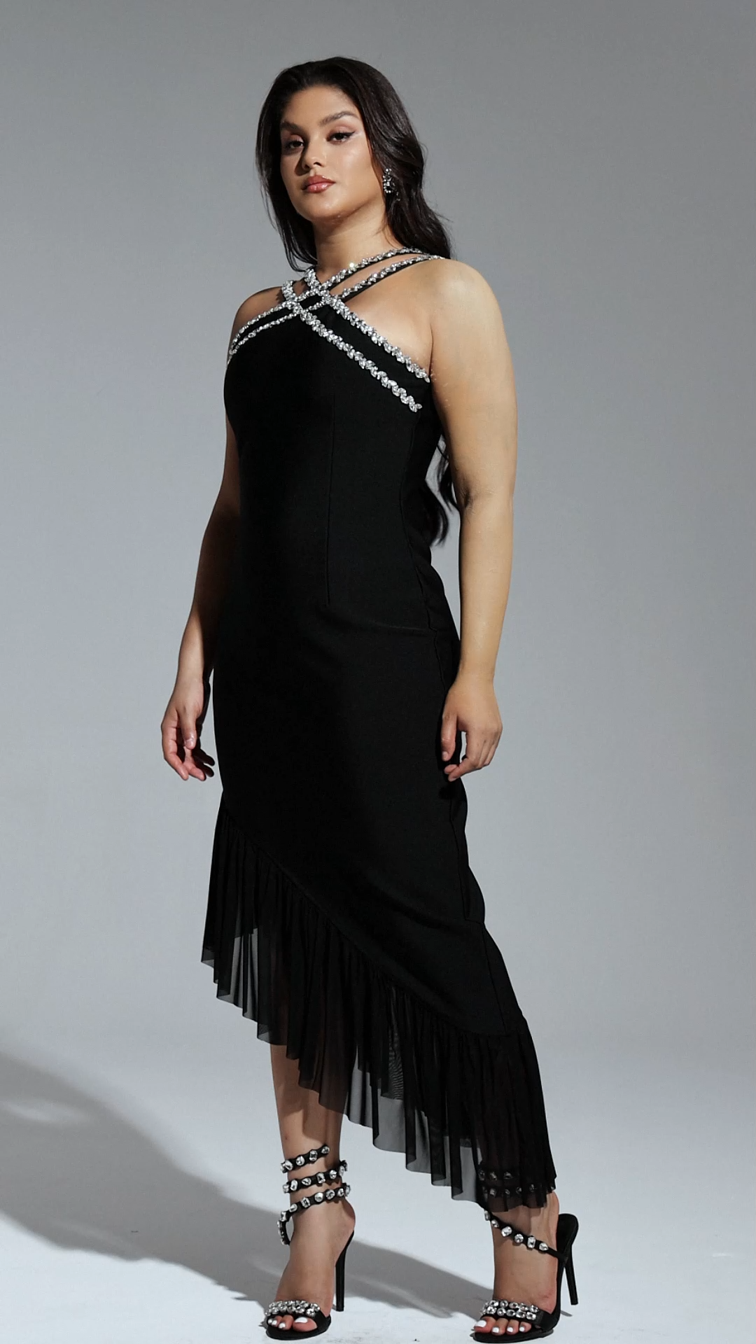 Nialla Sleeveless Diamond Flounce Bandage Maxi Dress