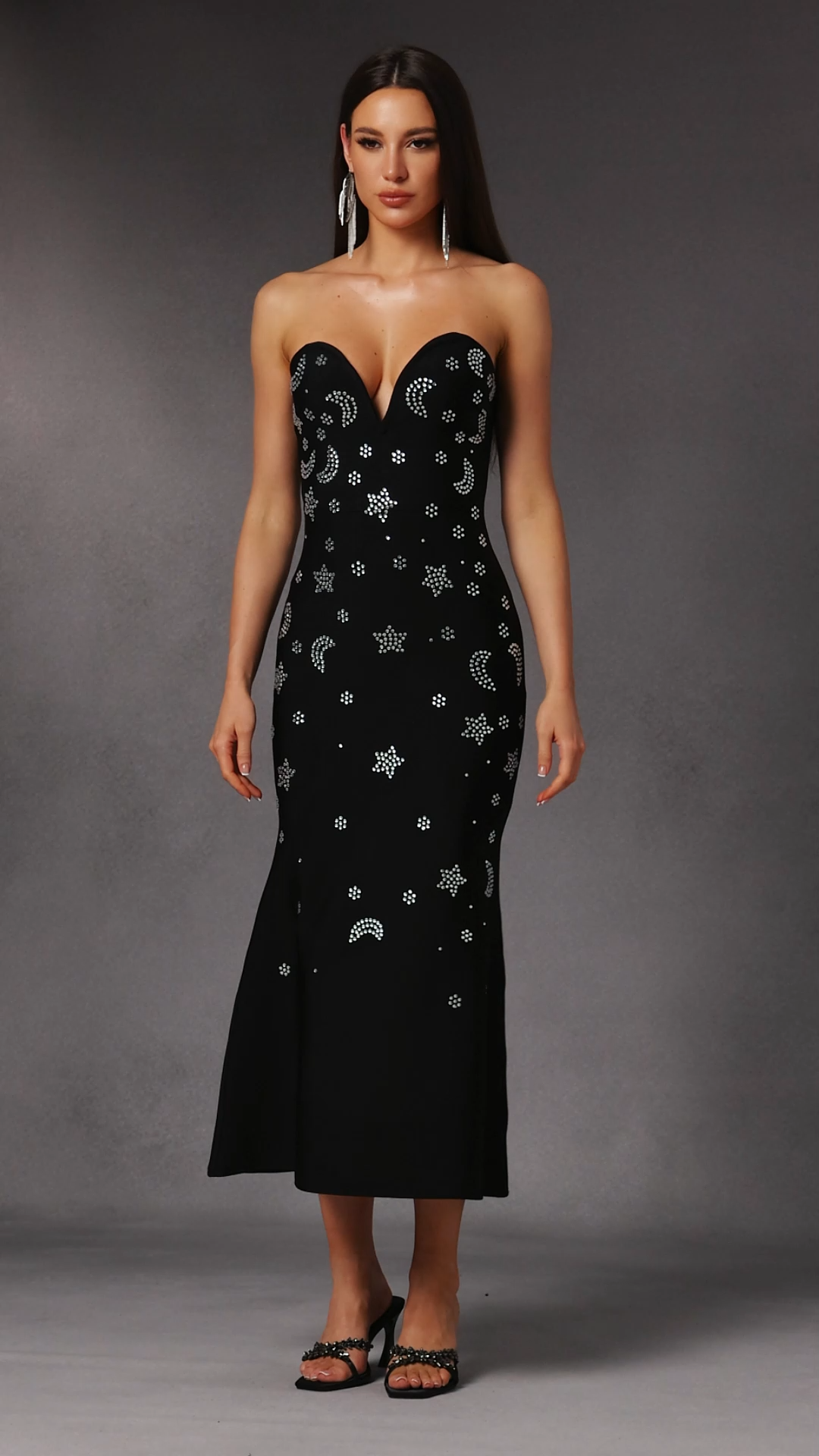 Niavia Sleeveless V-Neck Diamond Fish Tail Bandage Maxi Dress