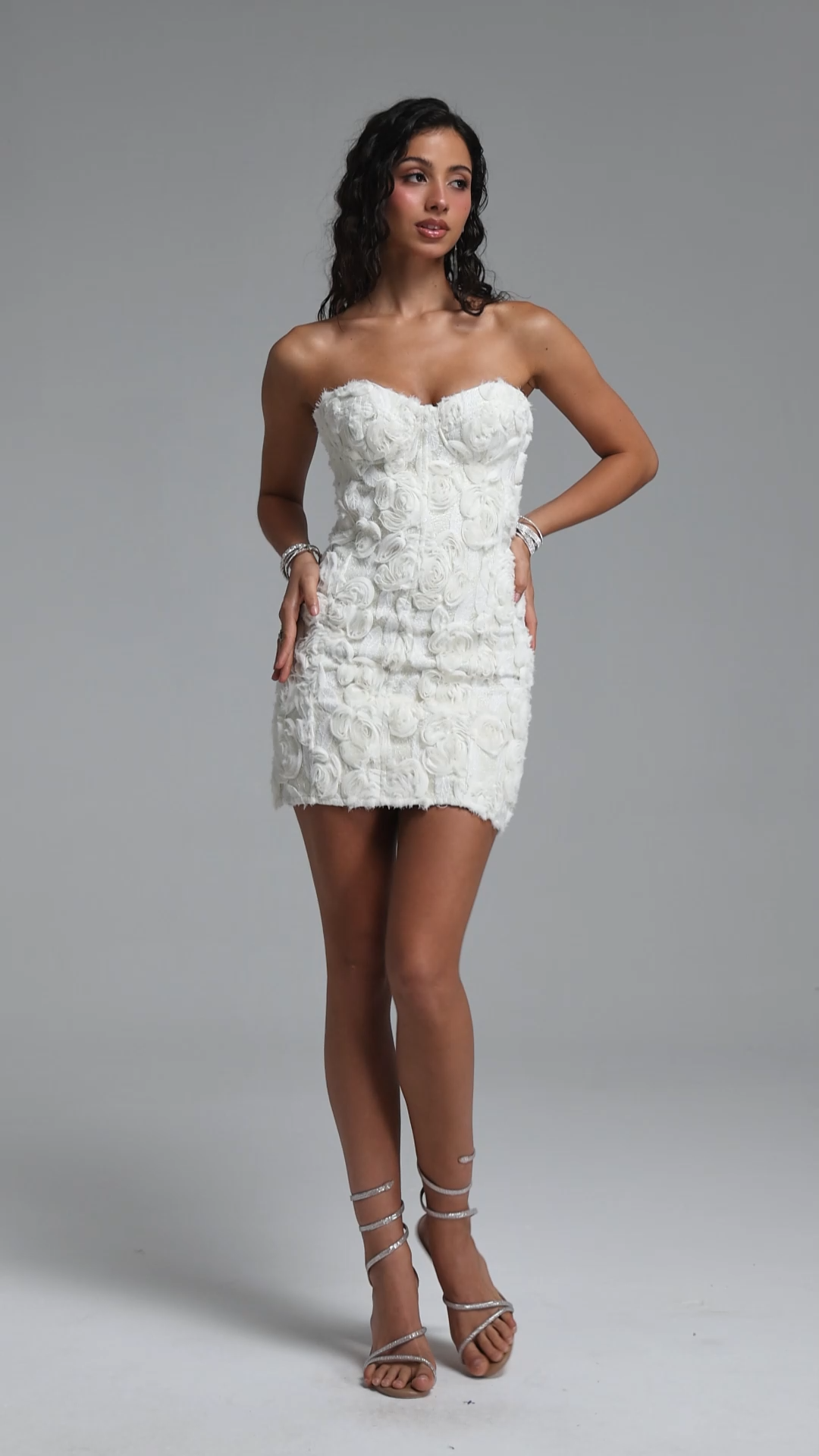 Gisel Elegant Contour Tie Strap Floral Mini Dress