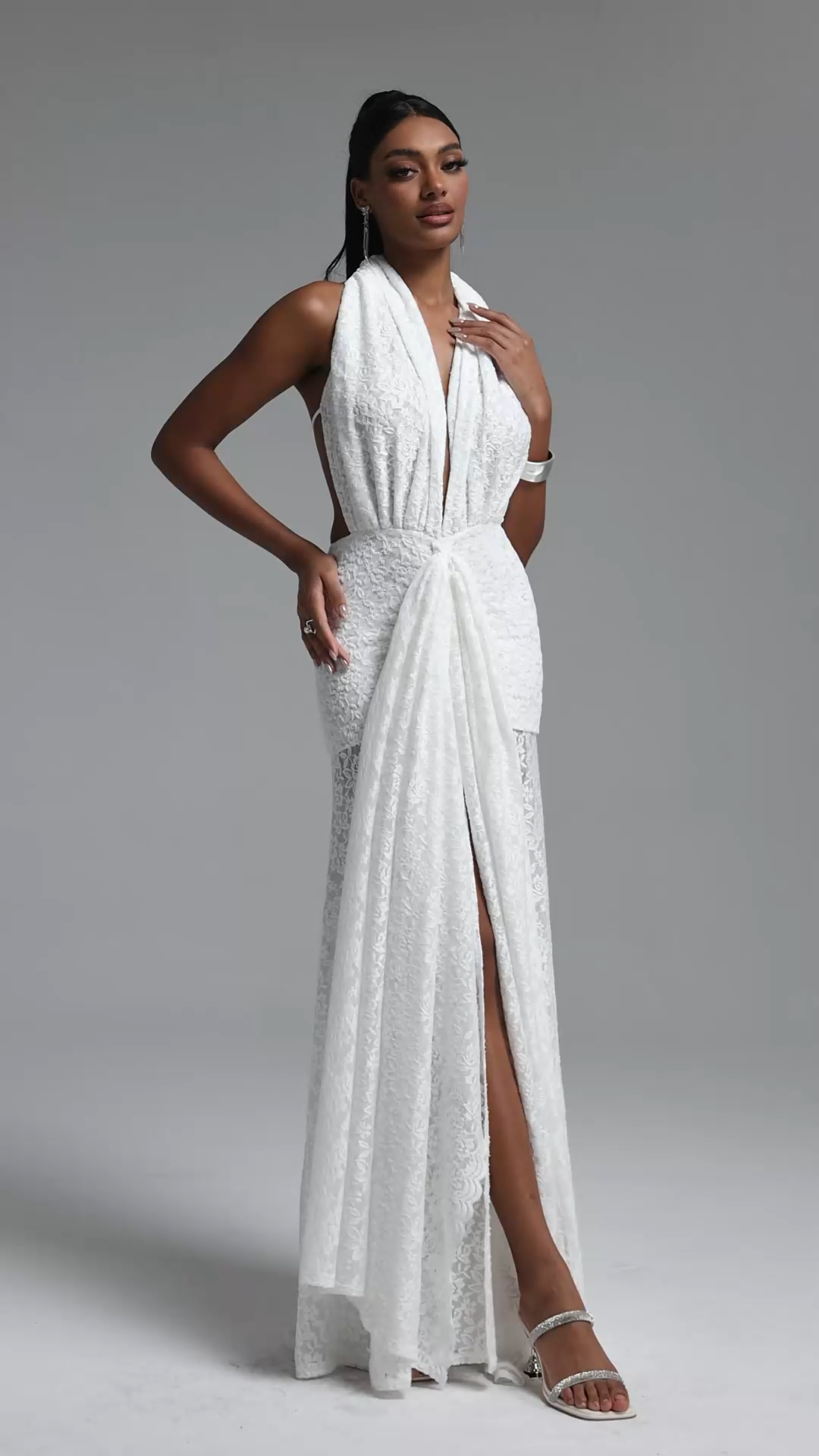 Uabeza Elegant Waist-Cinched Halter Slit Ruched Lace Maxi Dress
