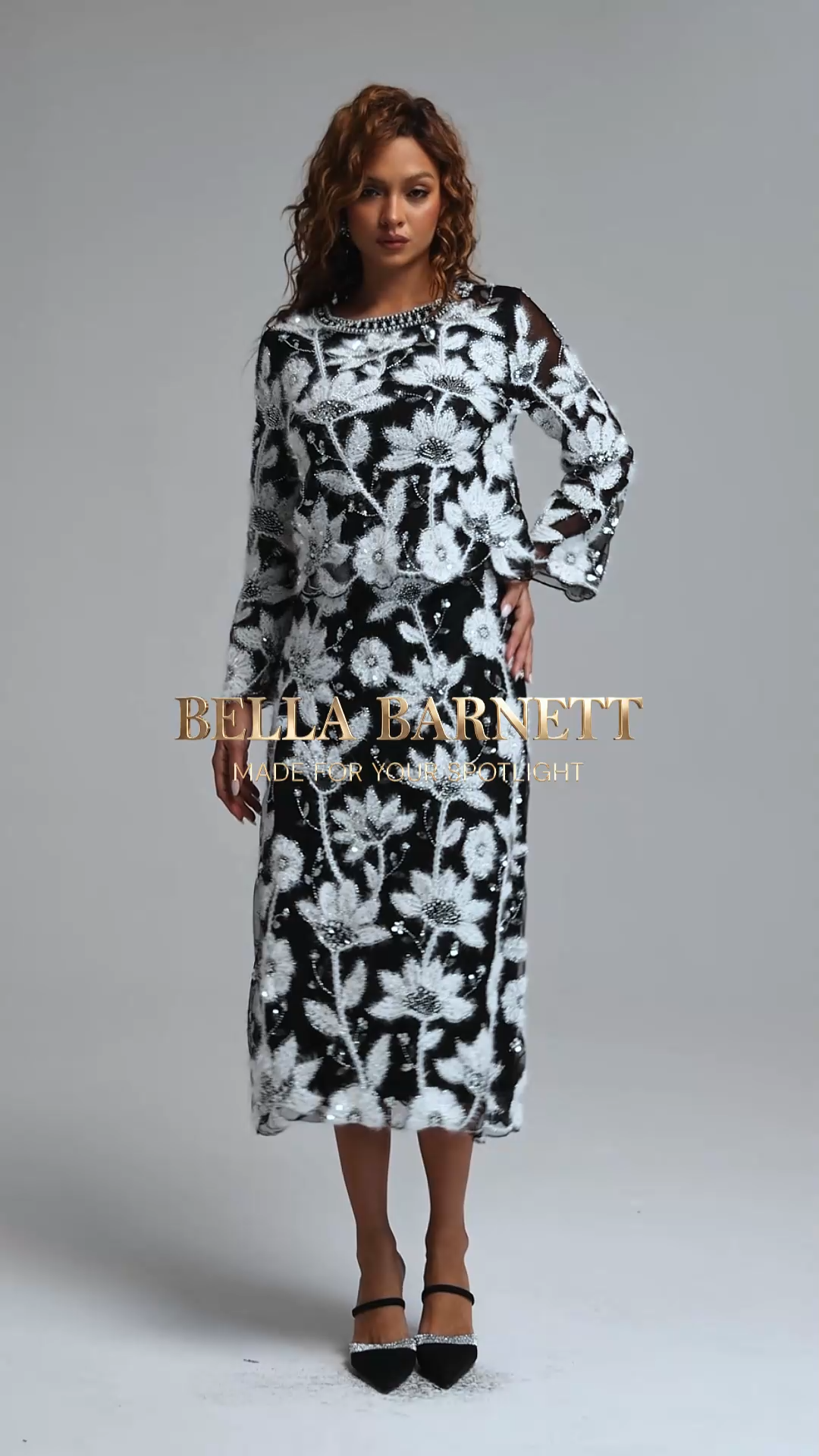 Sami Elegant Round Neck Long Sleeve Embroidered Sequined Floral Flocked Top