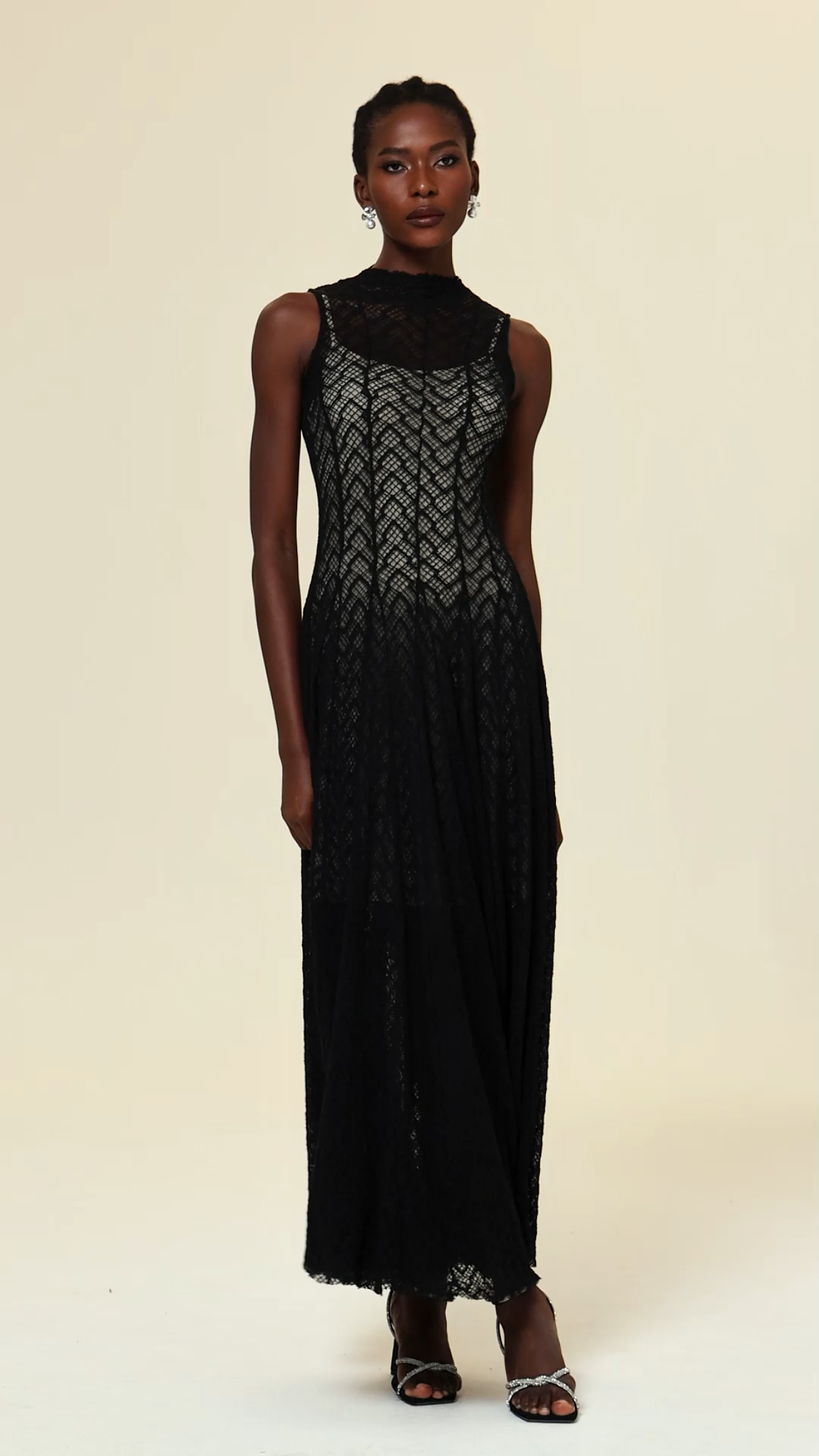 Falisa Round Neck Sleeveless Lace Maxi Dress