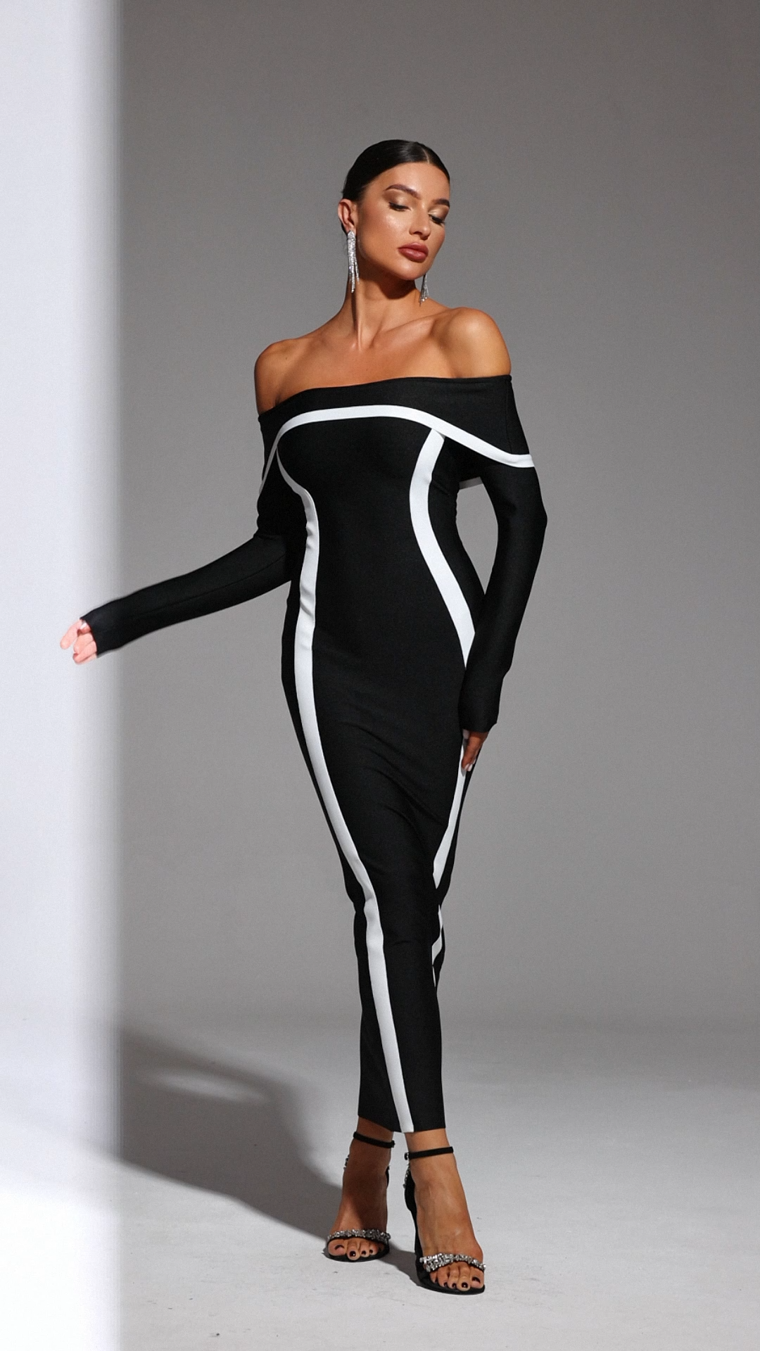 Hilda Off-the-Shoulder Long Sleeve Maxi Dress