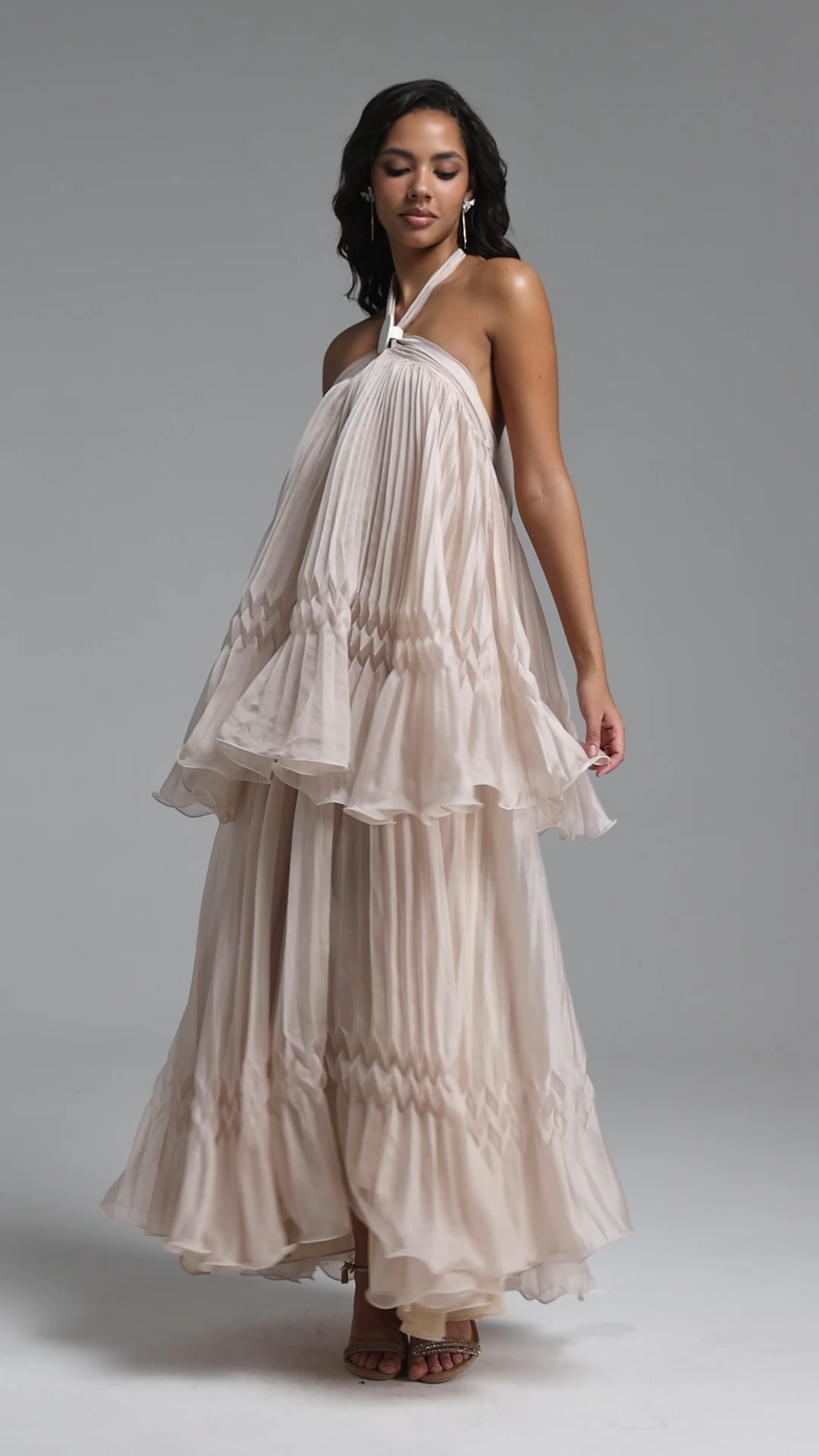 Ernie Resort Flowy Sleeveless Pleated Woven Maxi Dress