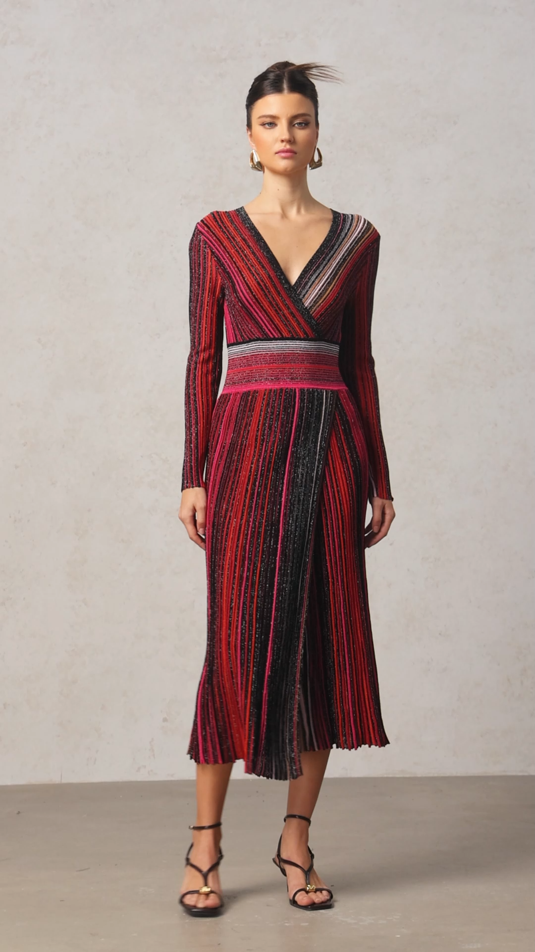 Evvie V-Neck Long Sleeves Maxi Dress