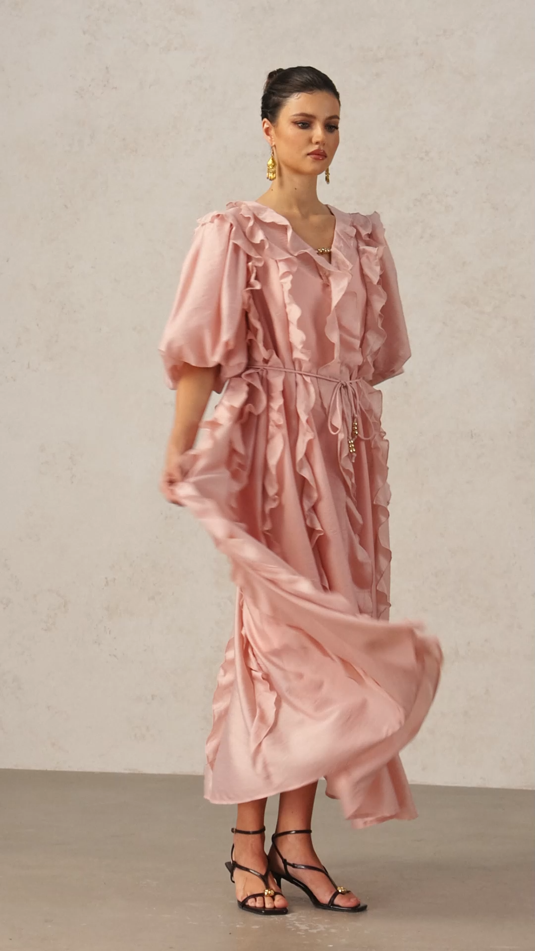 Wika V-Neck Elbow Sleeves Folds Pink Maxi Dress