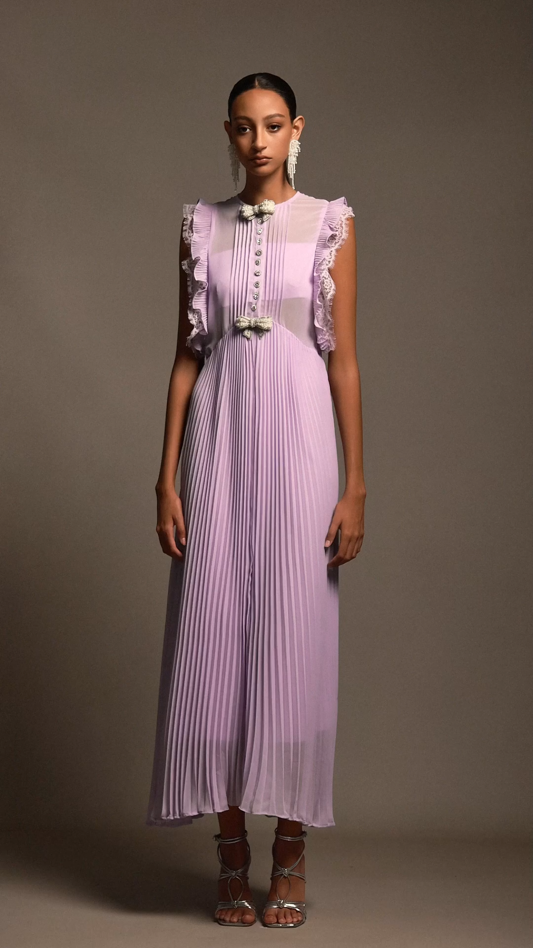 Verna Round Neck Diamond Bowknot Folds Maxi Dress