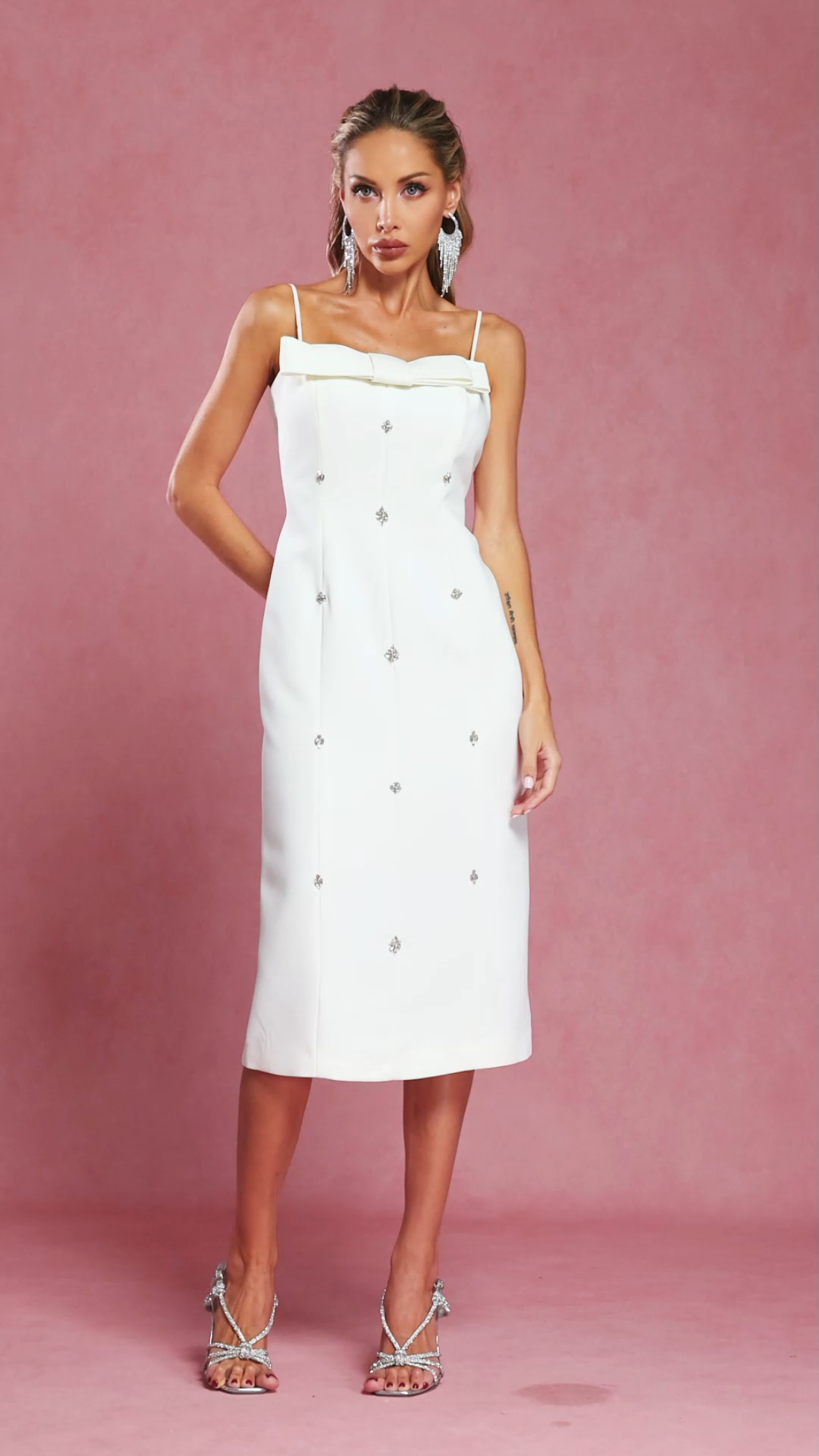 Rilia Sleeveless Bow Diamond Maxi Dress