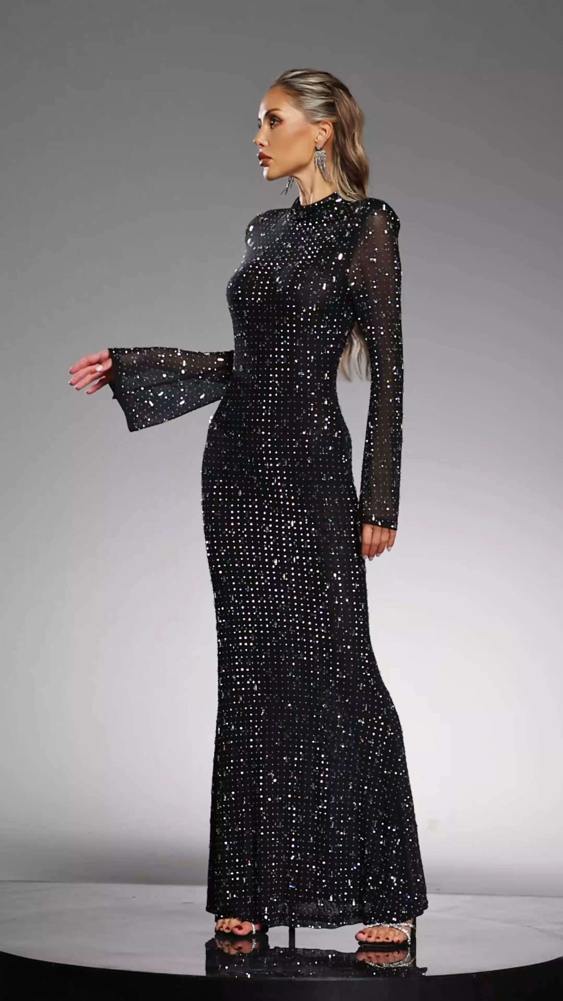 Gilian Long Sleeves High Neck Diamond Maxi Dress