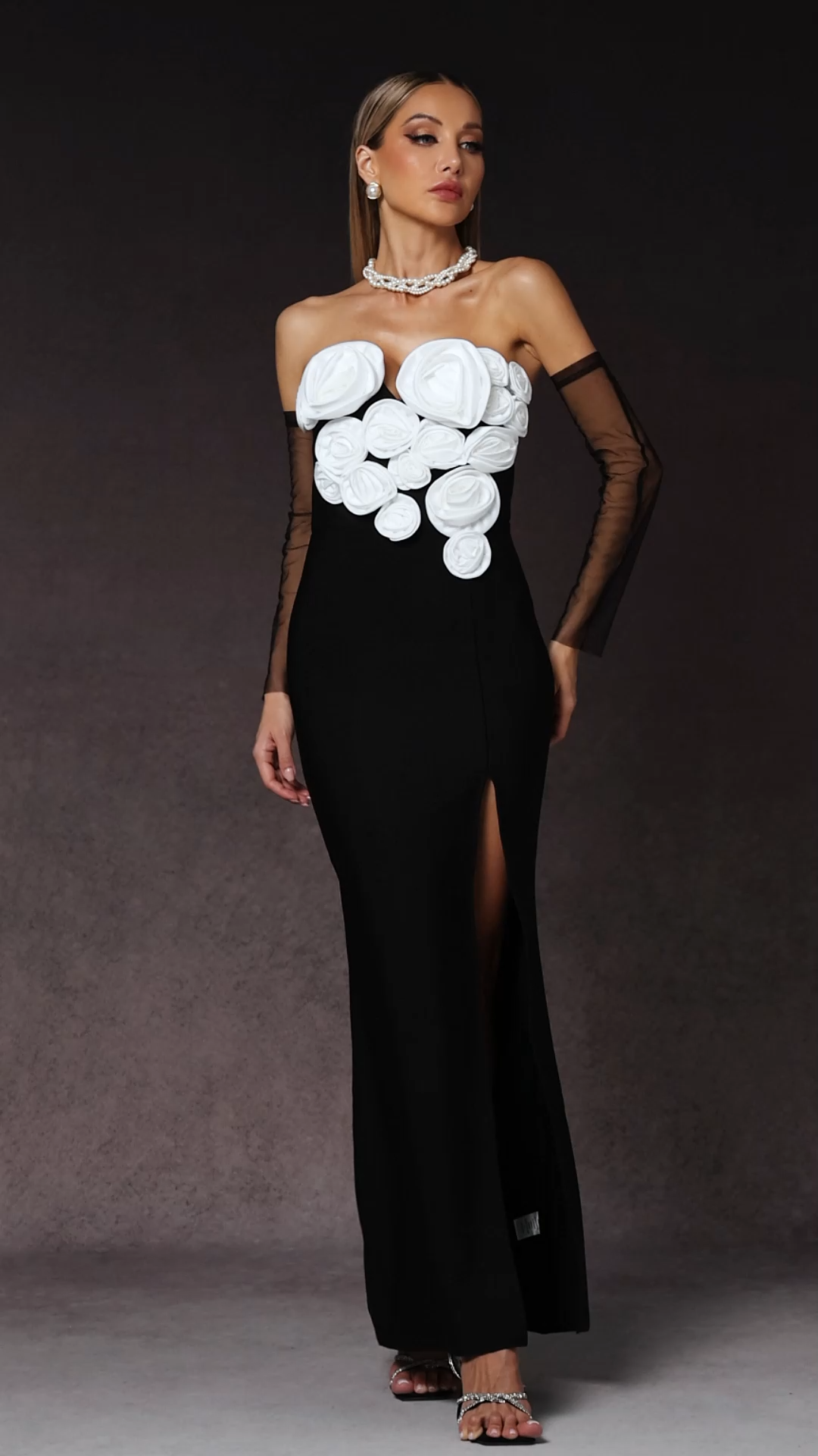 Kendall Sleeveless Flower Long Sleeves Bandage Maxi Dress