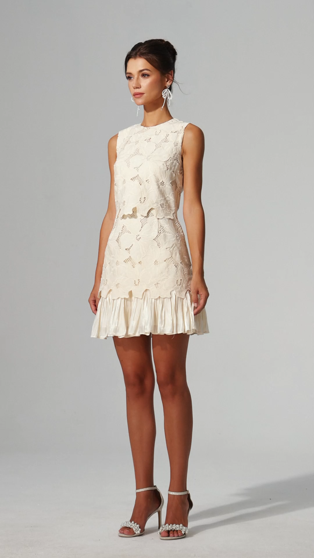 Tanisha Round Neck Sleeveless Flowers Lace Mini Dress