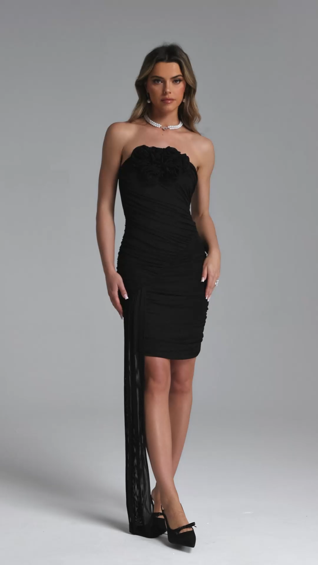 Elliott Chic Contour Strapless Ruched Floral Mini Dress