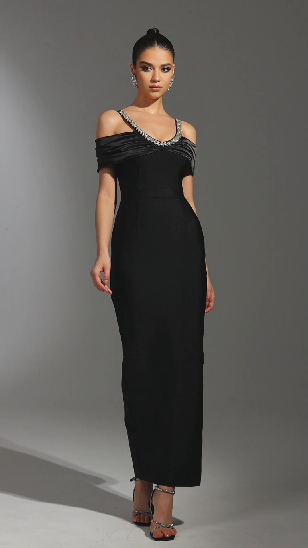 Yamia Sleeveless Off The Shoulder Diamond Bandage Maxi Dress