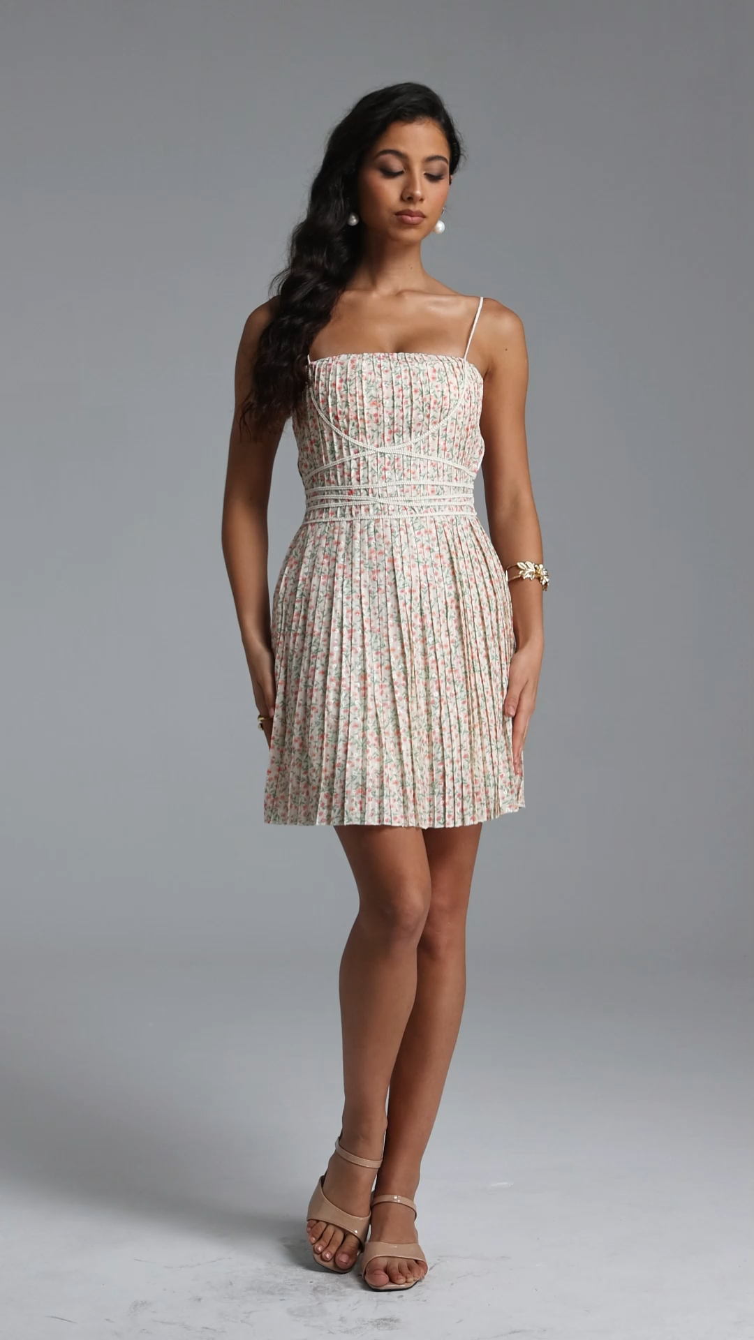 Modan Romantic Cinched Sleeveless Floral Print Pleated Woven Mini Dress